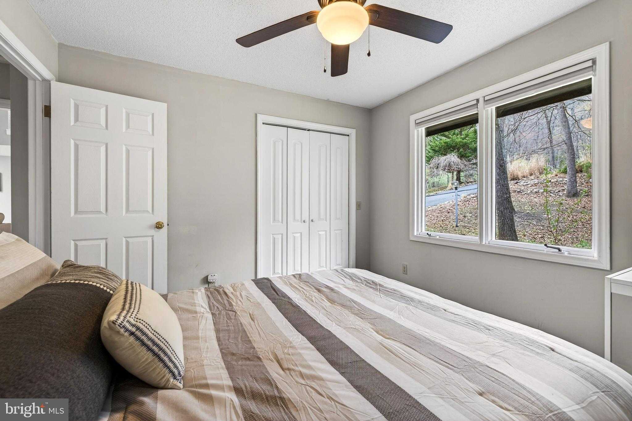 3229 Hopkins Dr photo 27