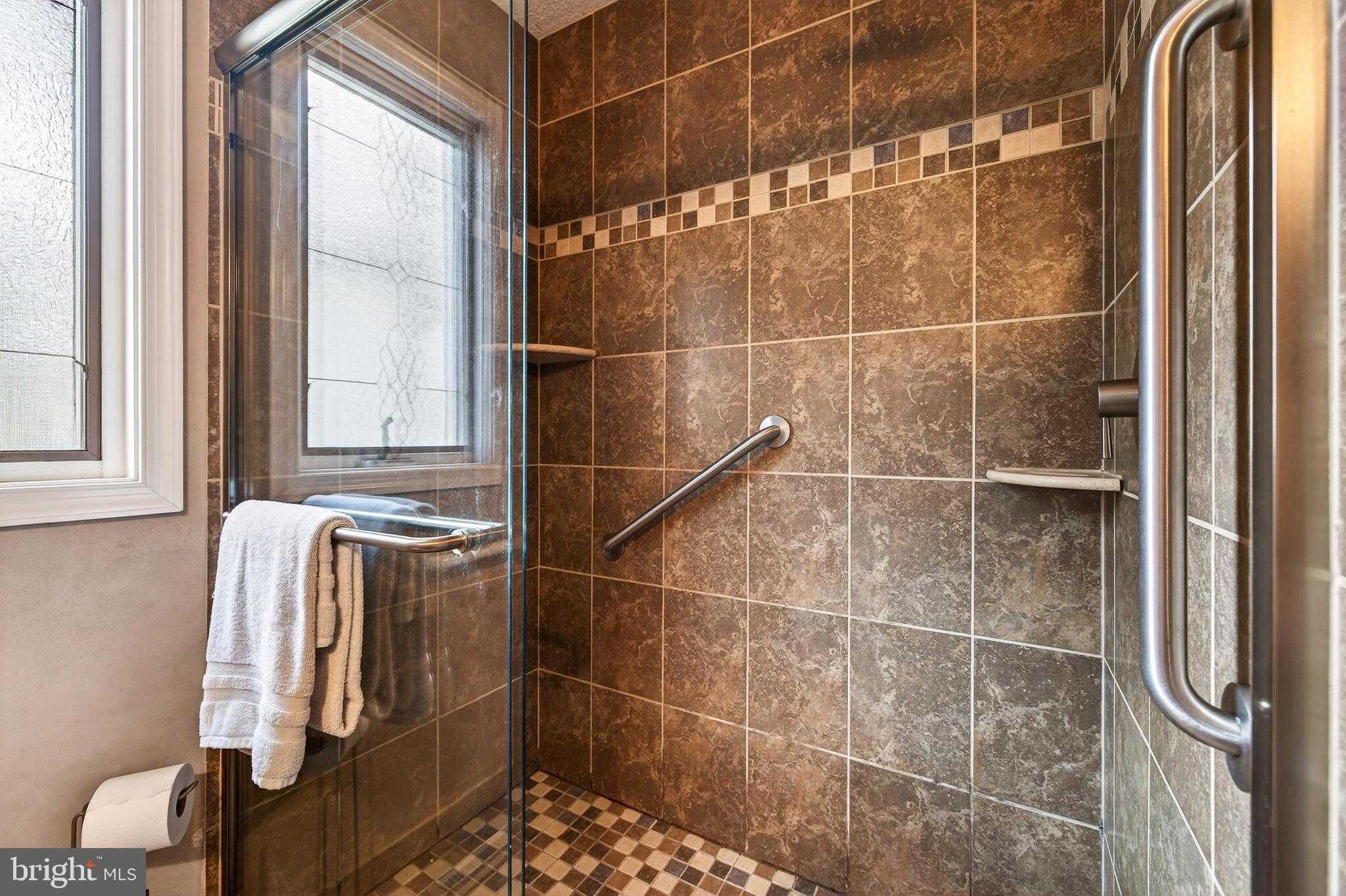 3229 Hopkins Dr photo 31