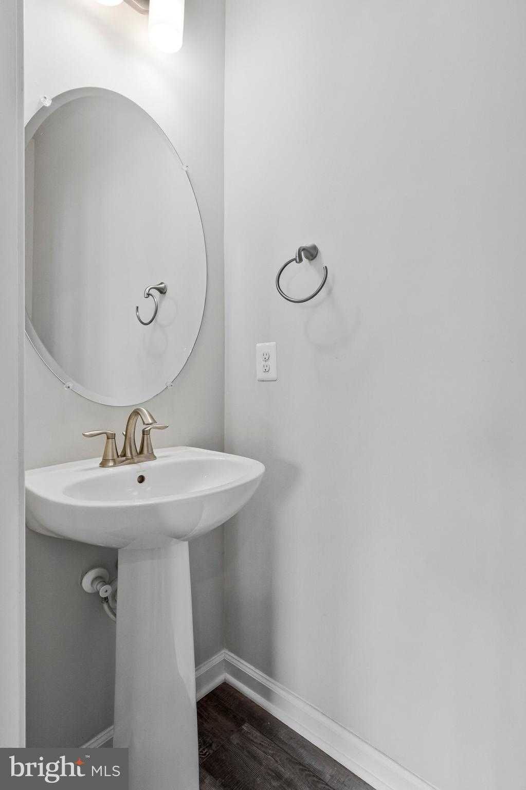 2376 Stella Pl photo 16