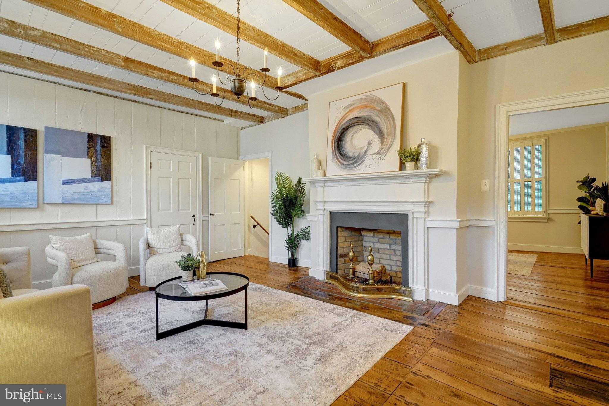 126 Prince St photo 4