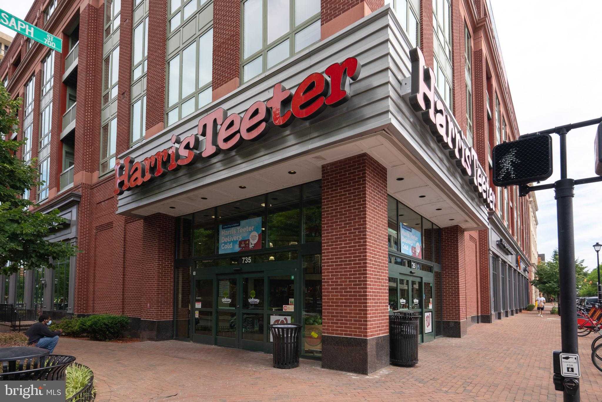 400 Madison St Apt 1810 photo 44