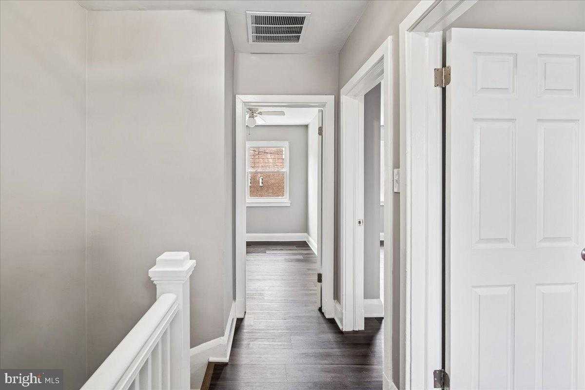 3944 Brooklyn Ave photo 10