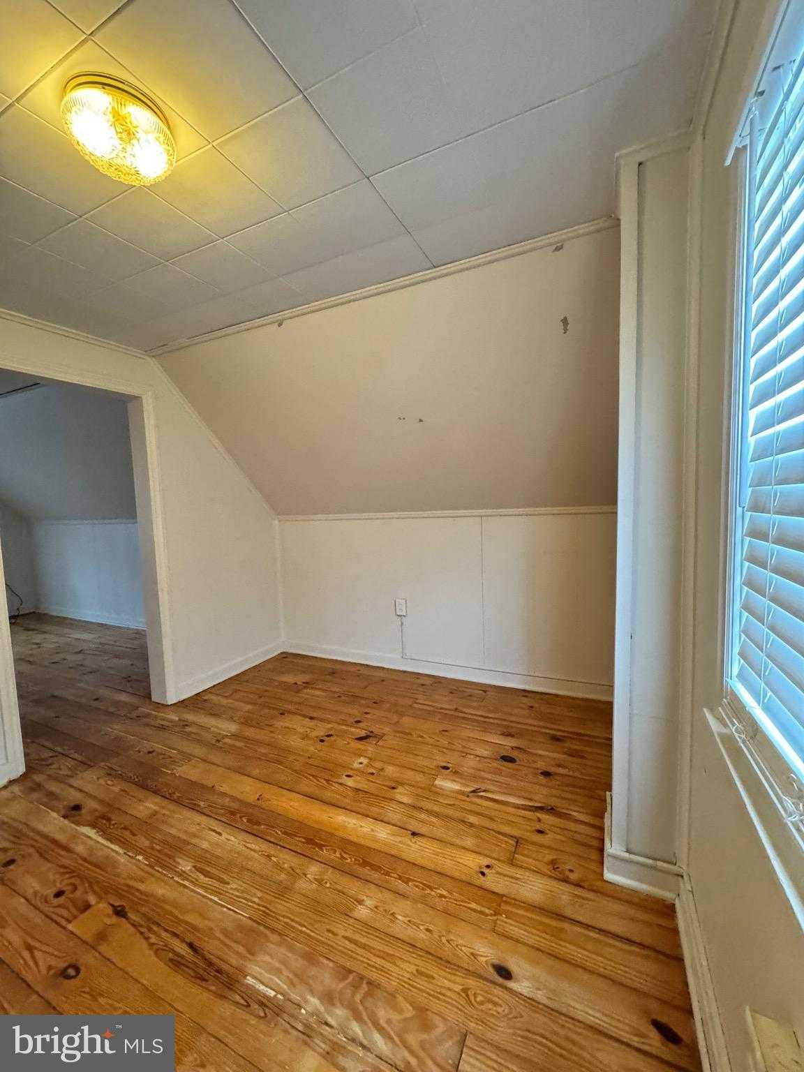 1000 Columbia Rd photo 13