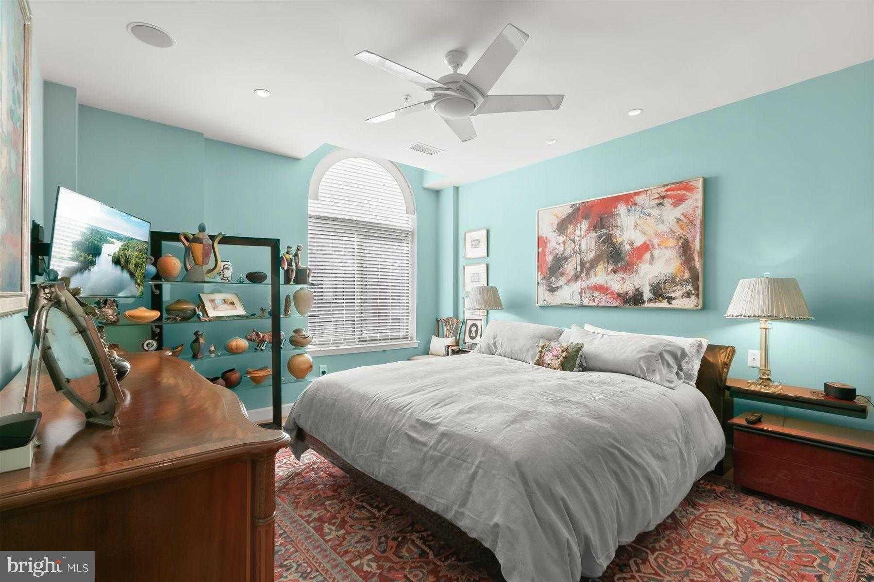 1205 N Garfield St Apt Ph4 photo 28