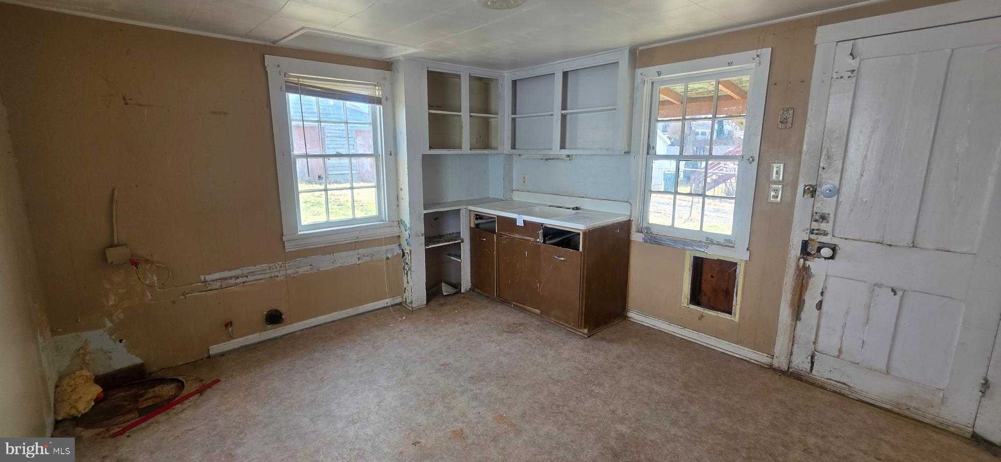 11 Bristol Ave photo 11