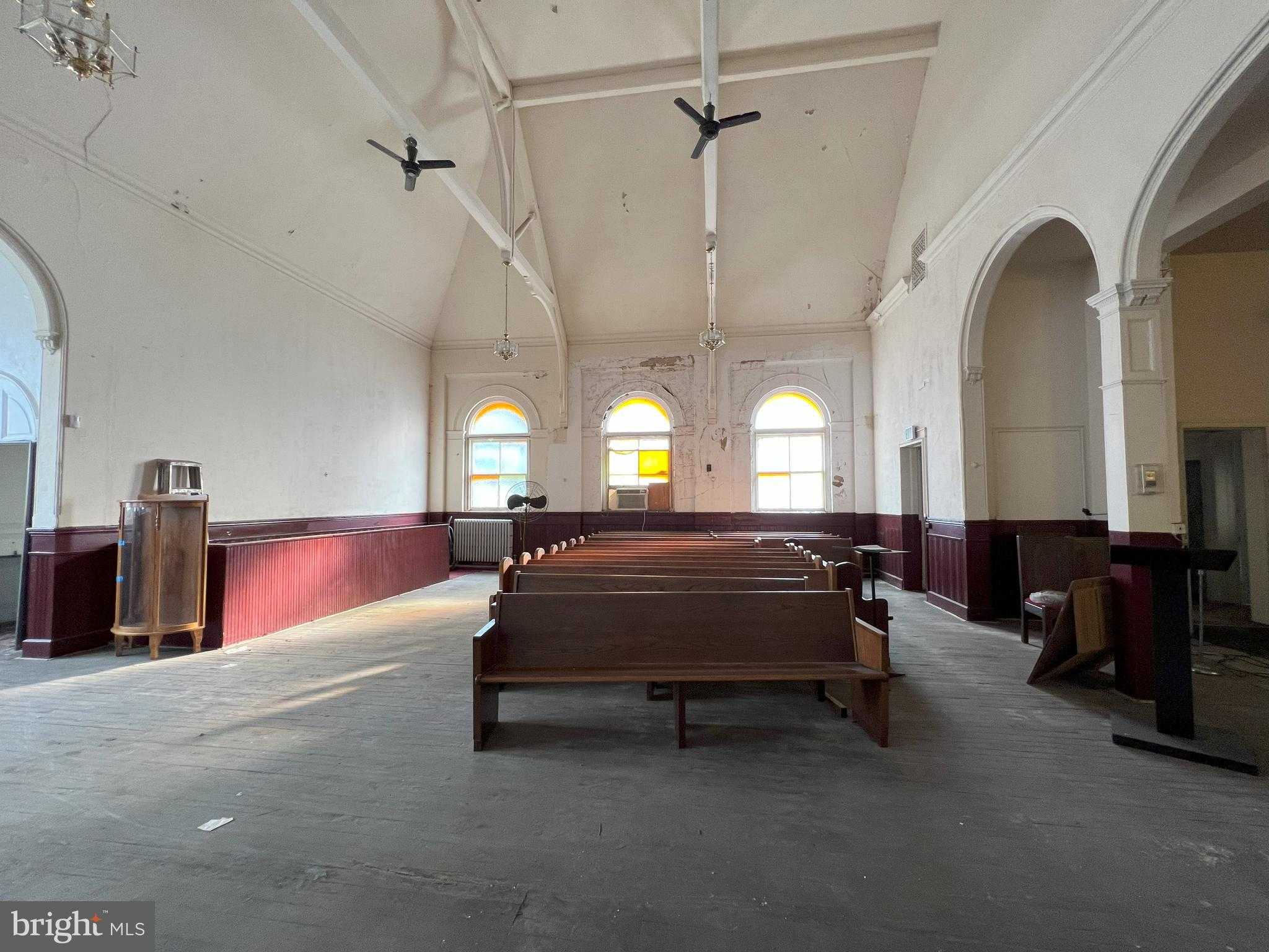 818 N Broadway photo 4