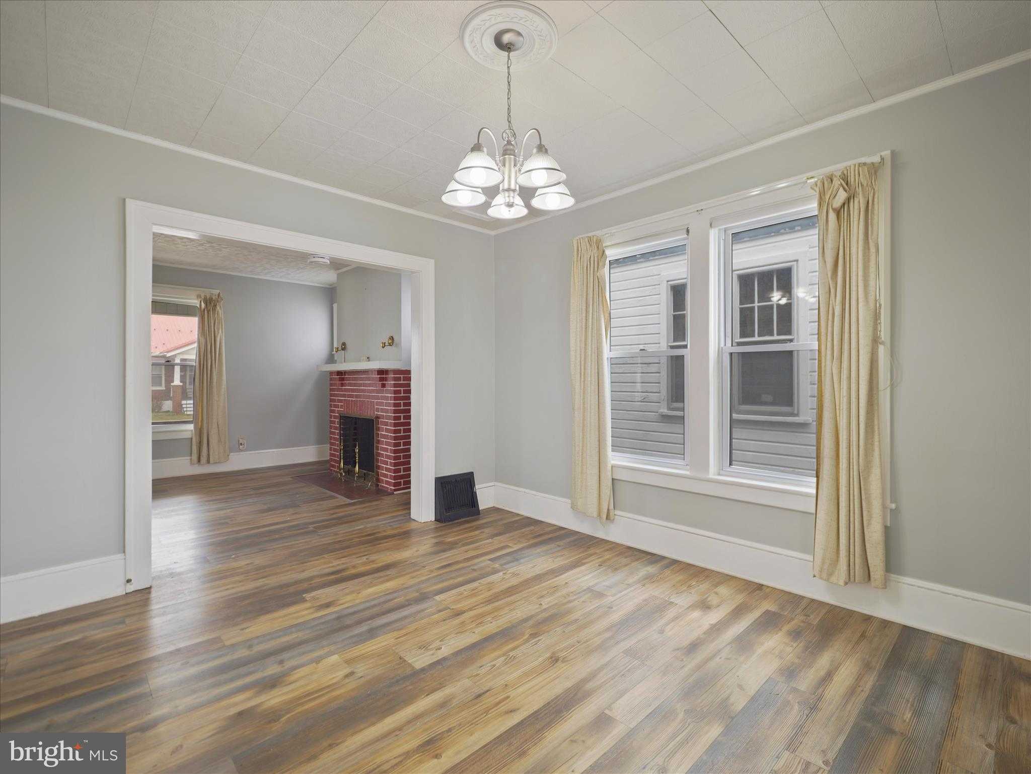 452 S 4th St photo 12