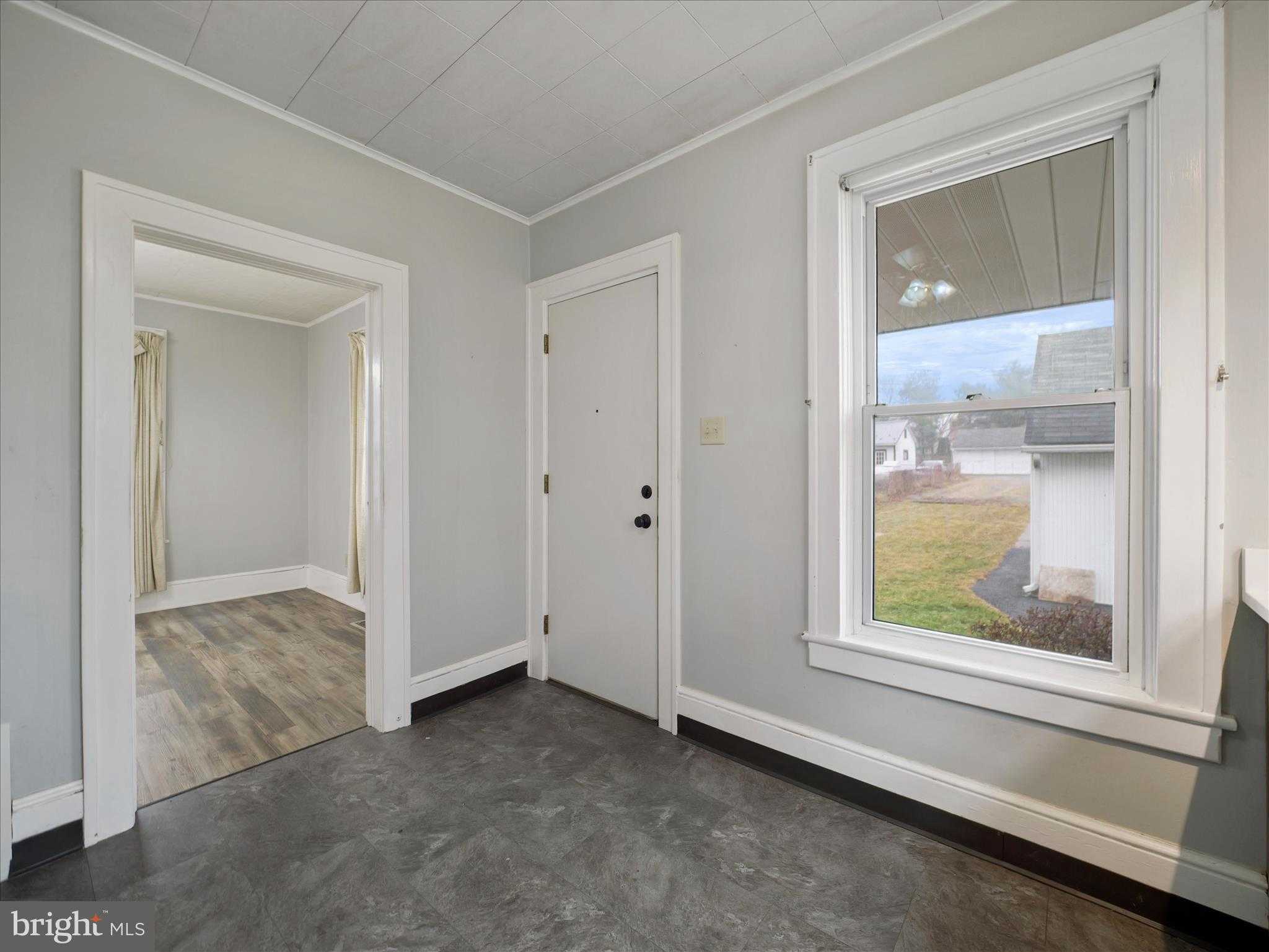 452 S 4th St photo 17