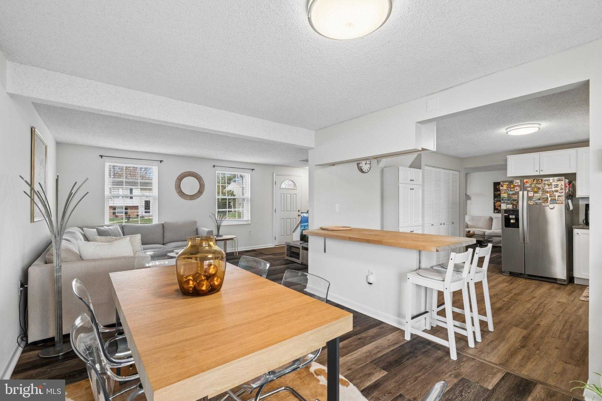 7912 Fitzroy St photo 8