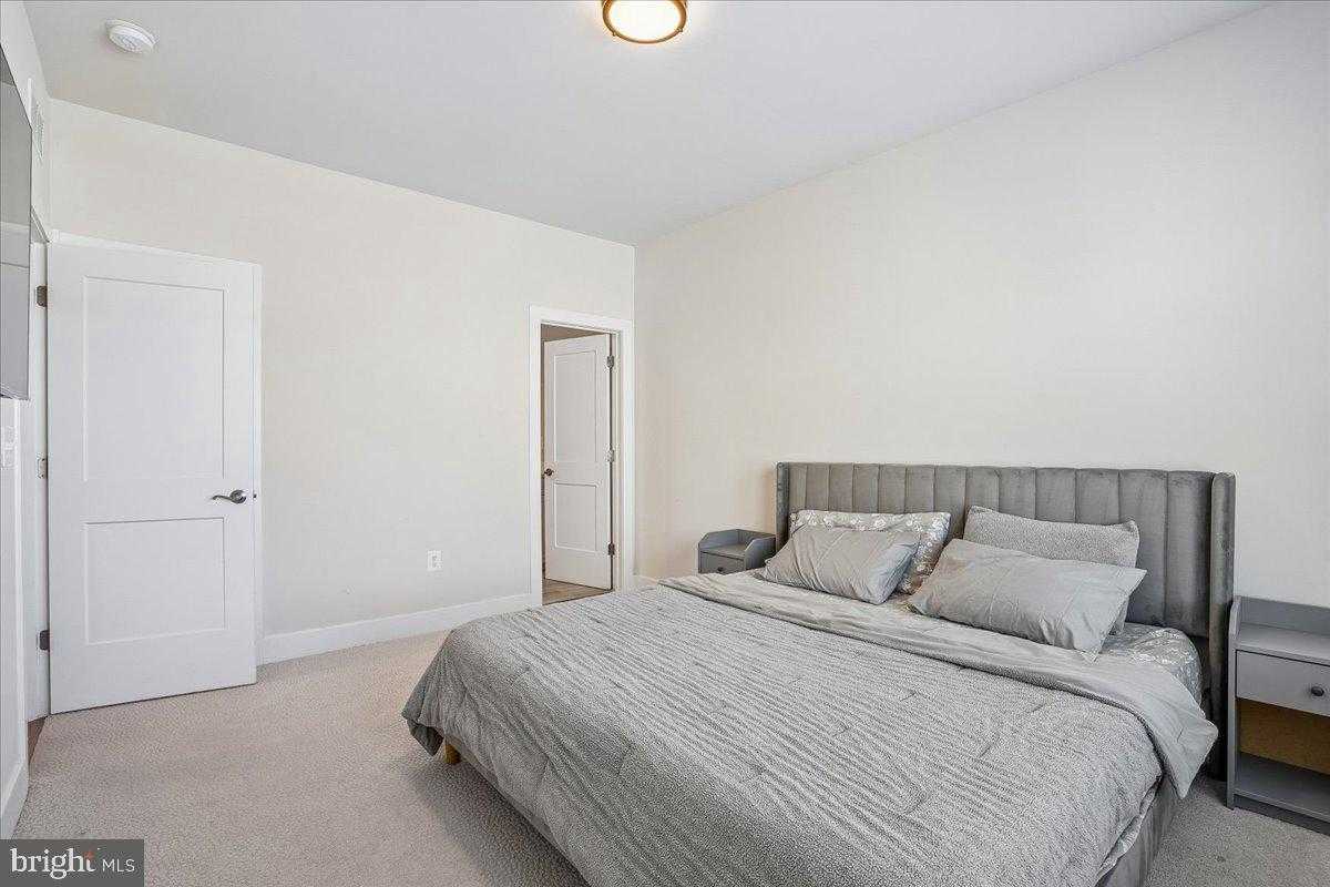 11821 Arcari Dr photo 17