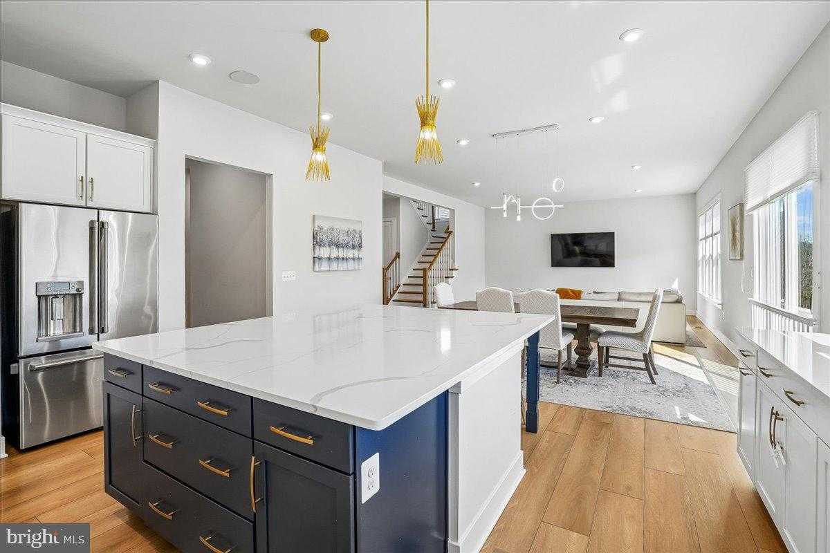 11821 Arcari Dr photo 8