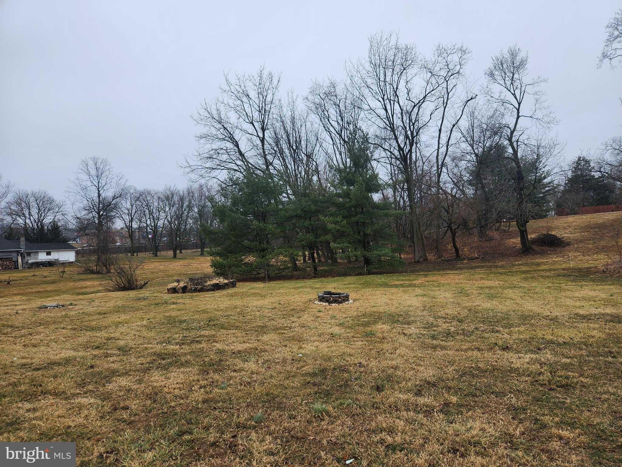 12916 Salem Ave photo 3