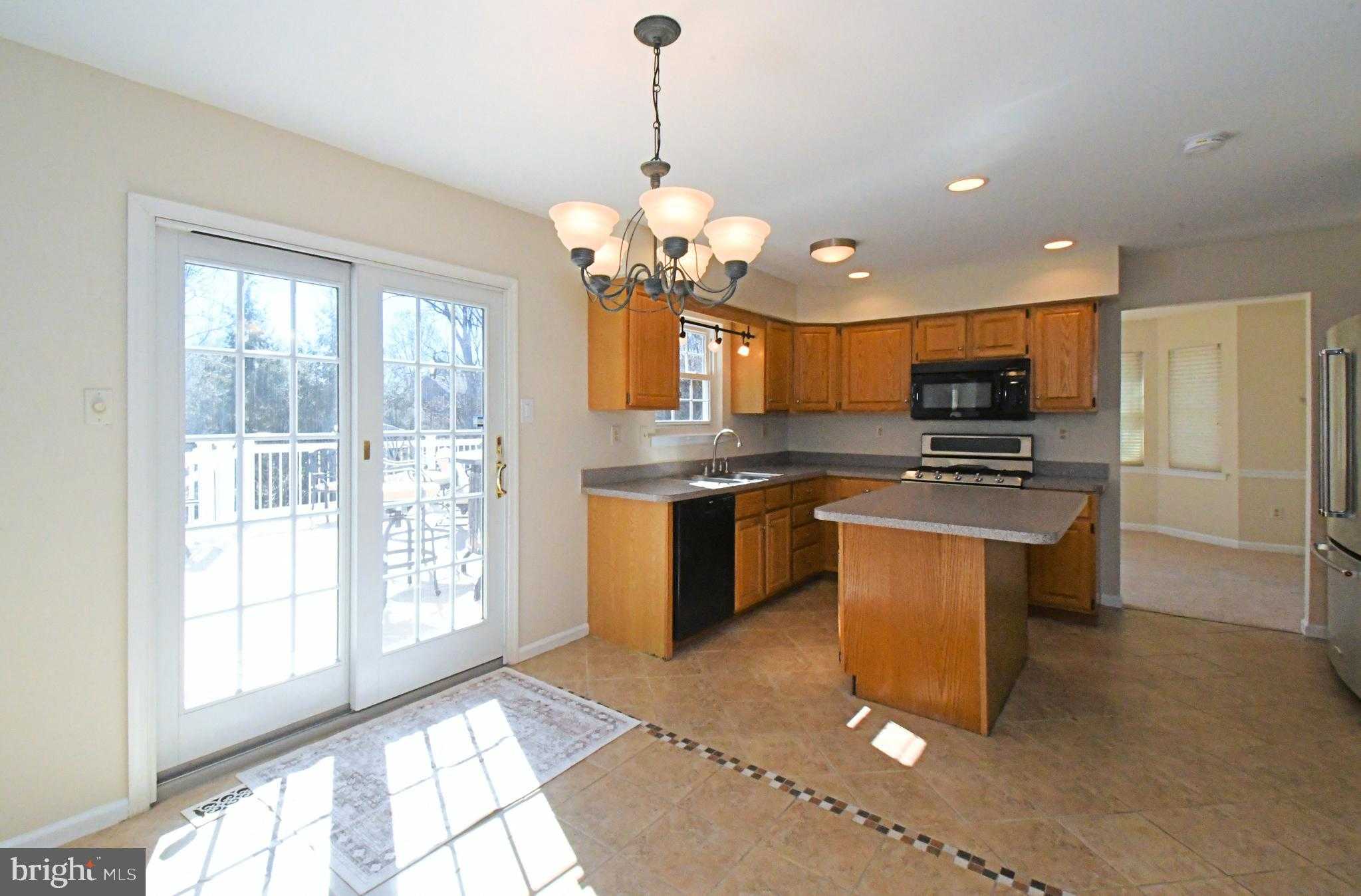 1943 Linden Ln photo 22