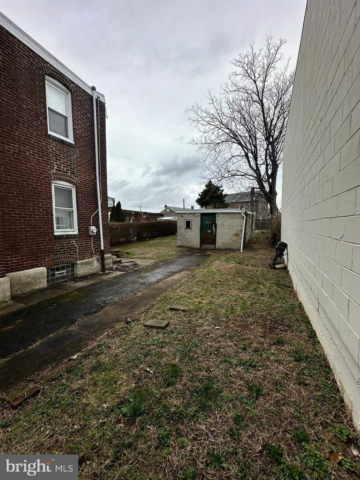 6710 Charles St photo 7