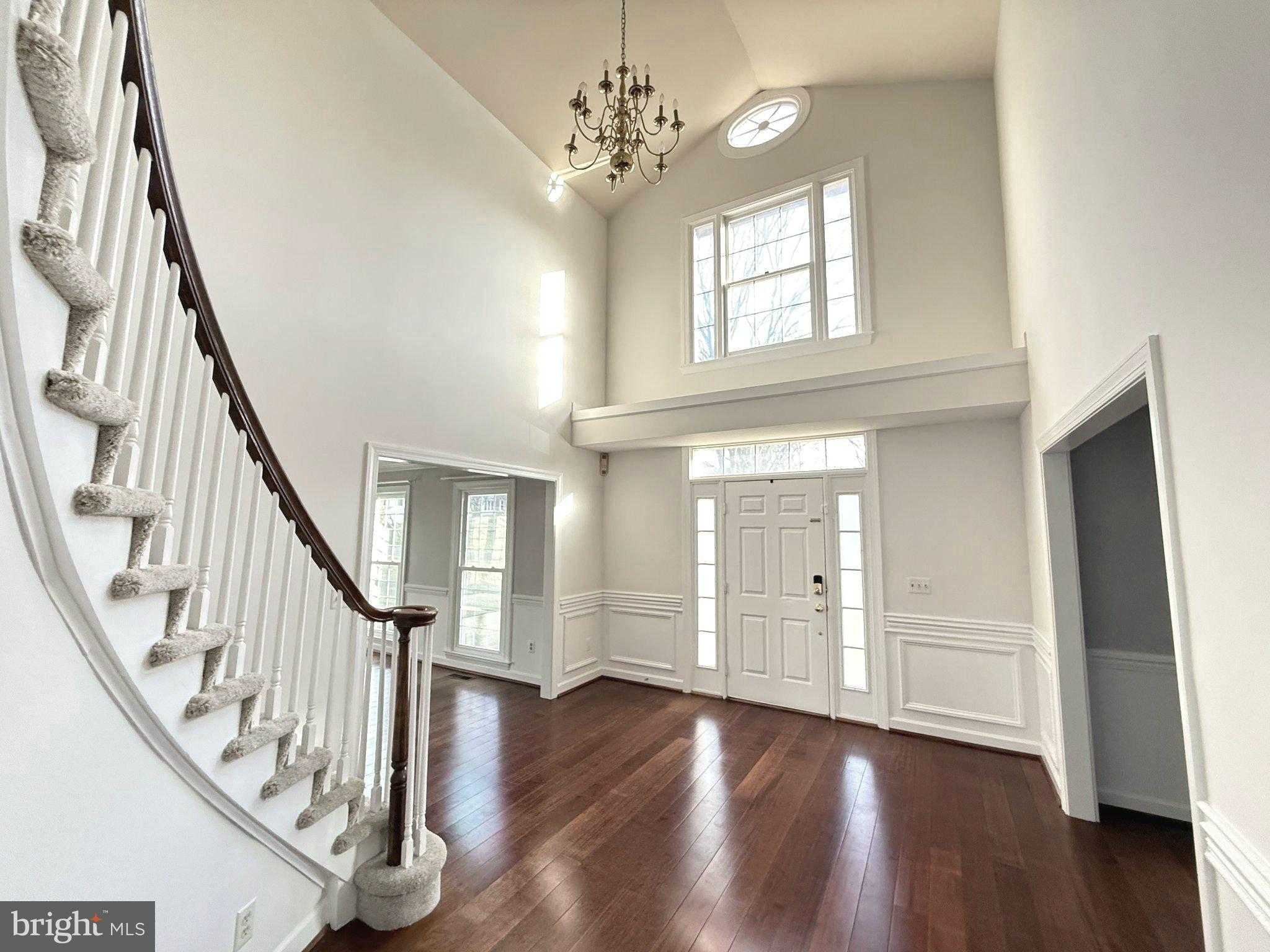 6181 Snowhill CT photo 4