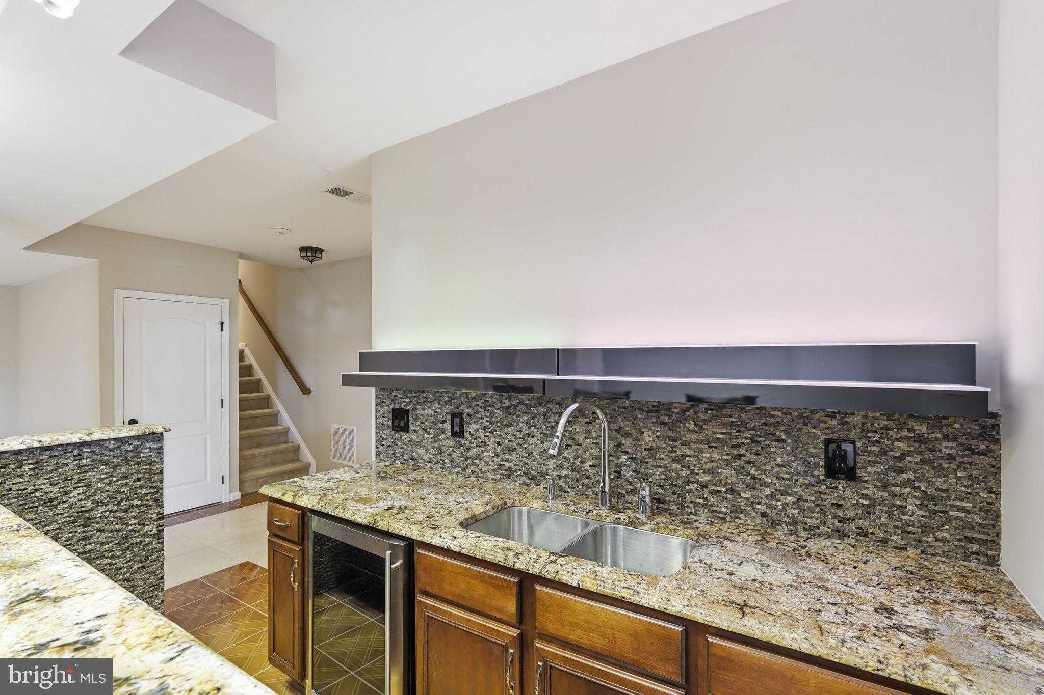 22951 Weybridge Sq photo 63