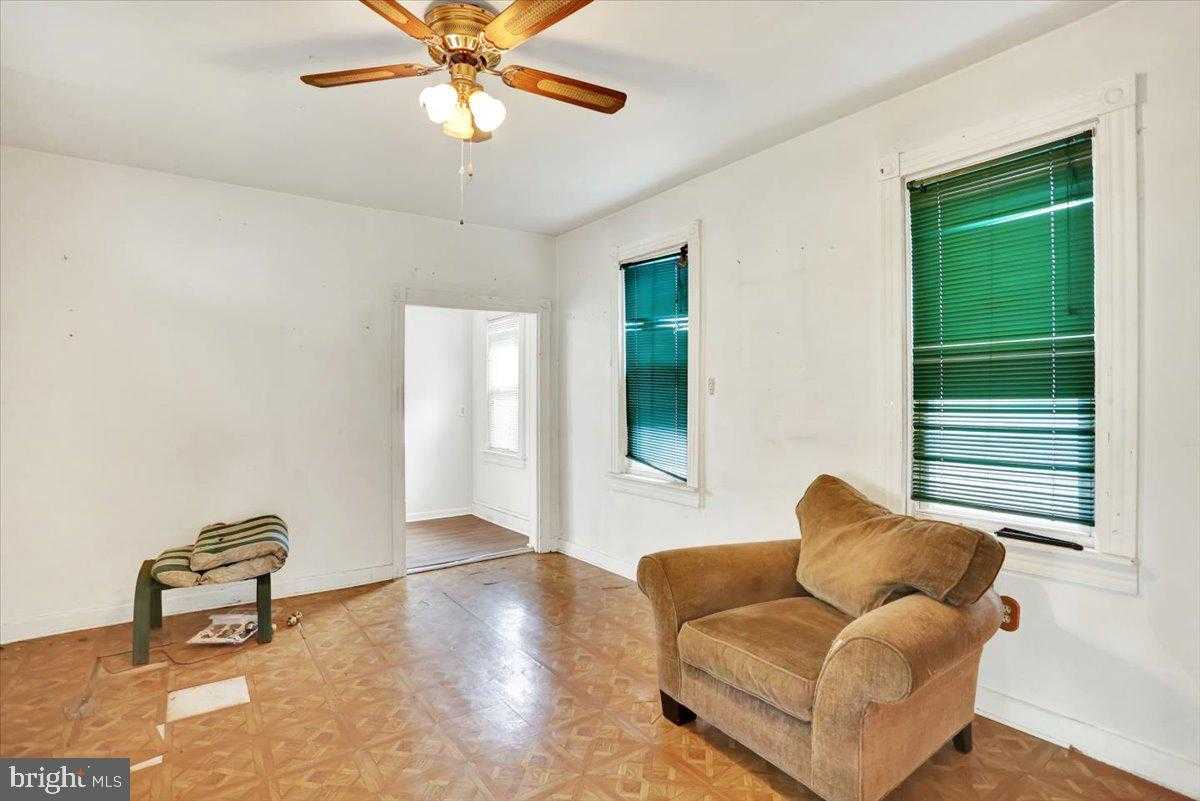 78 Chestnut St photo 15