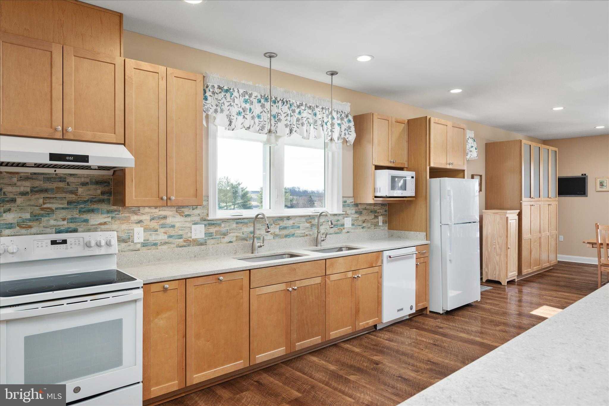 199 Laurel Grove Rd photo 17