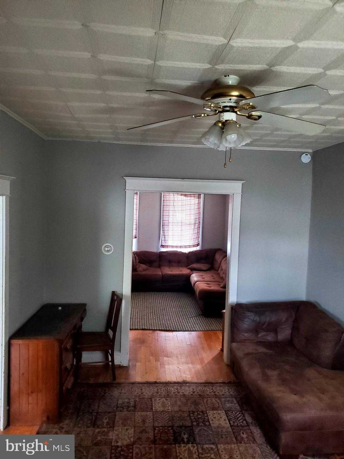 321 Dalton St photo 4