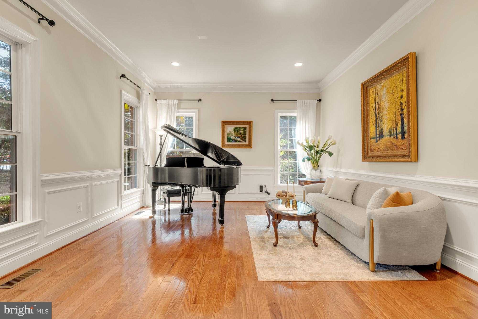 6238 Linway Ter photo 4