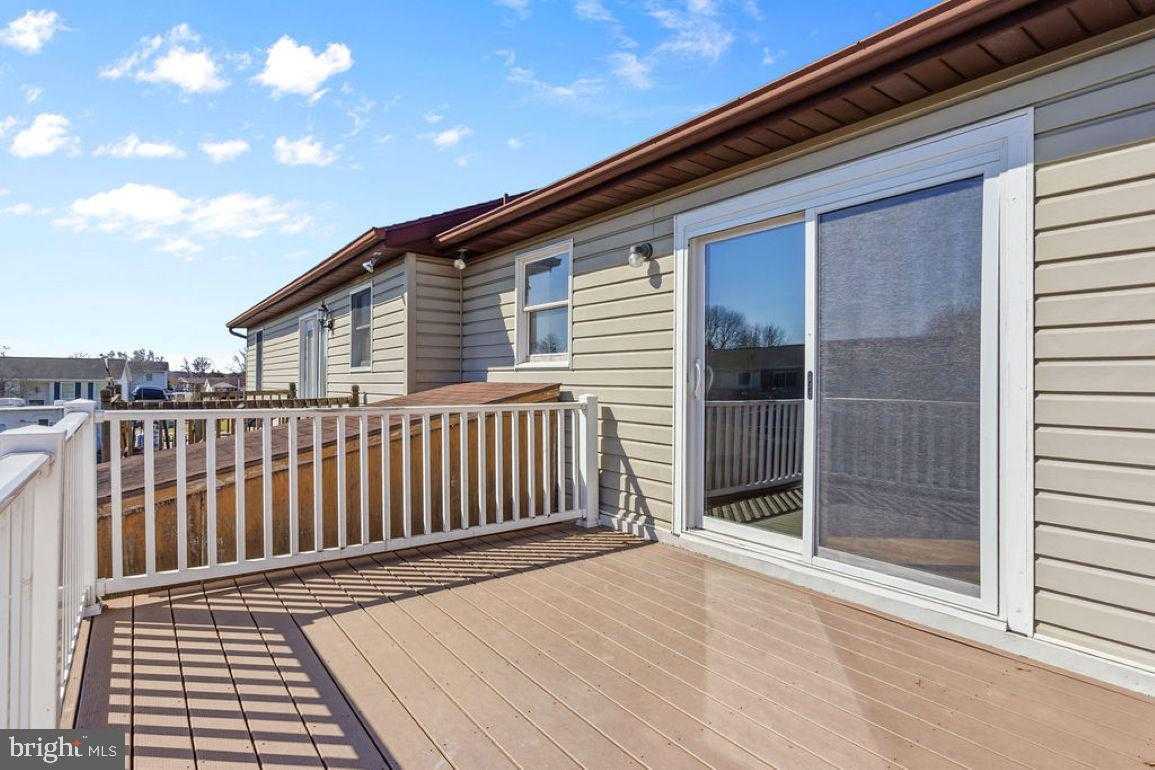 228 S Lincoln Dr photo 23