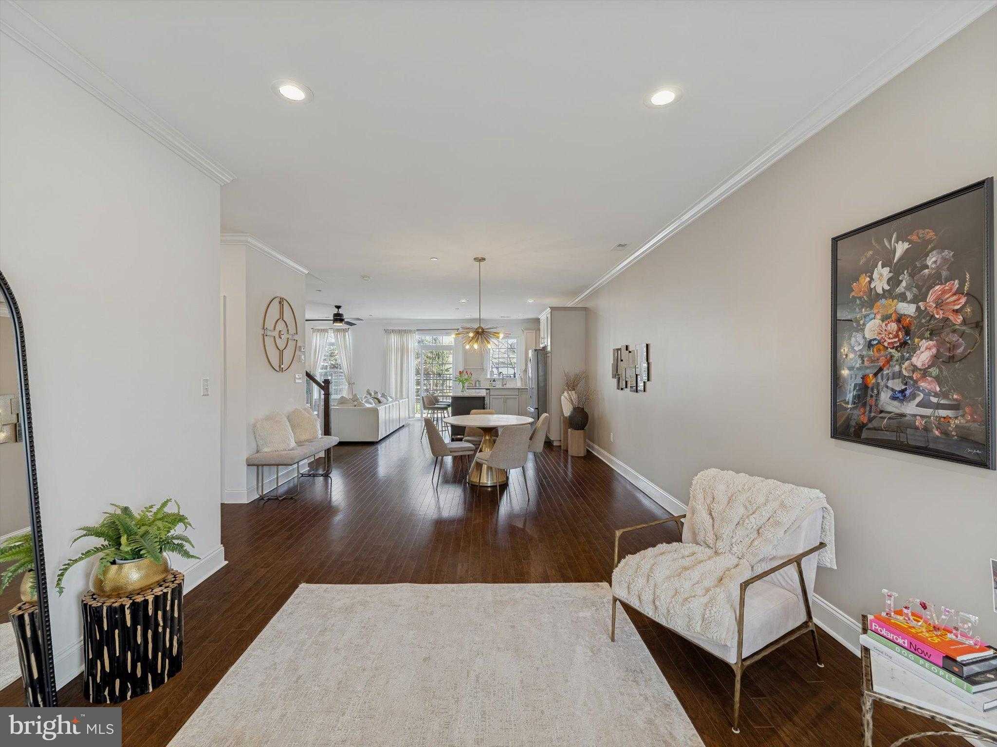 16759 River View Cir photo 2