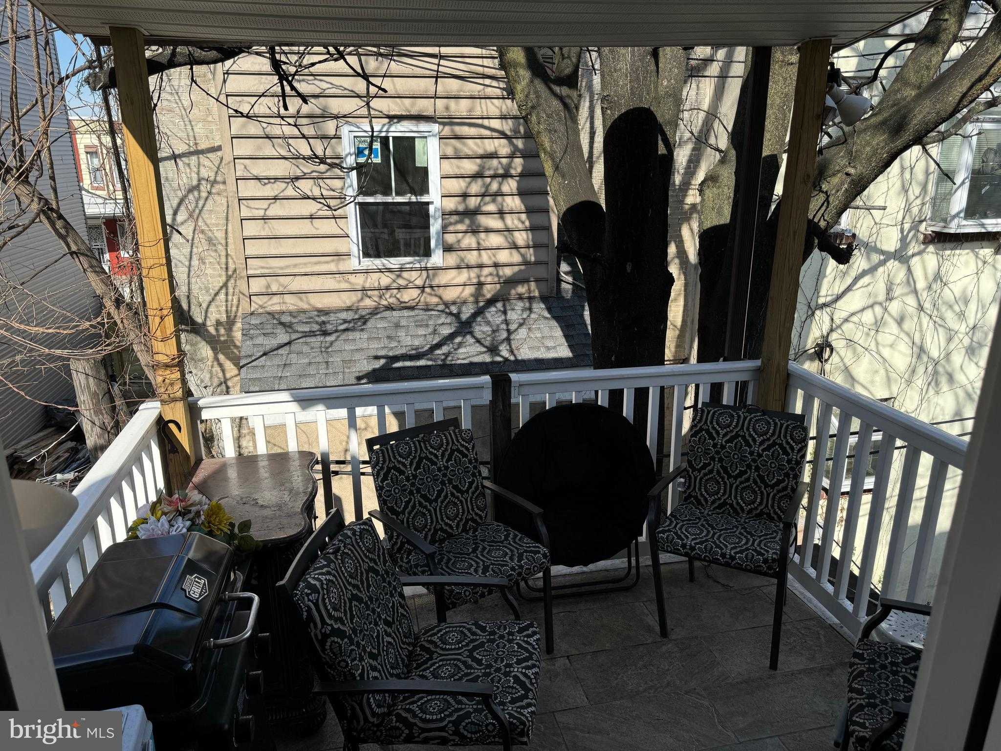 60 N Yewdall St photo 8