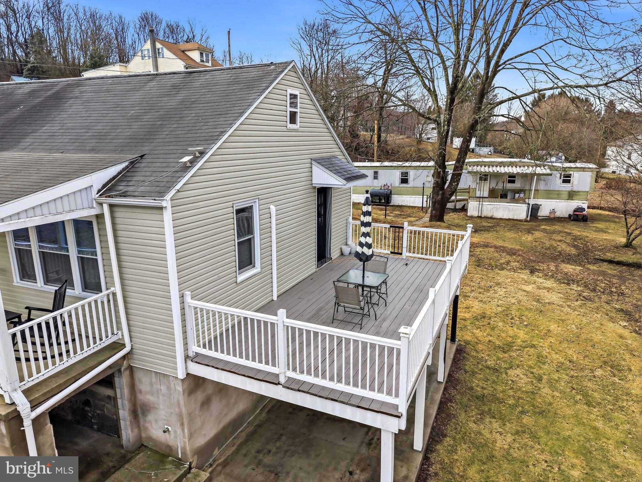 25 Spring St photo 13