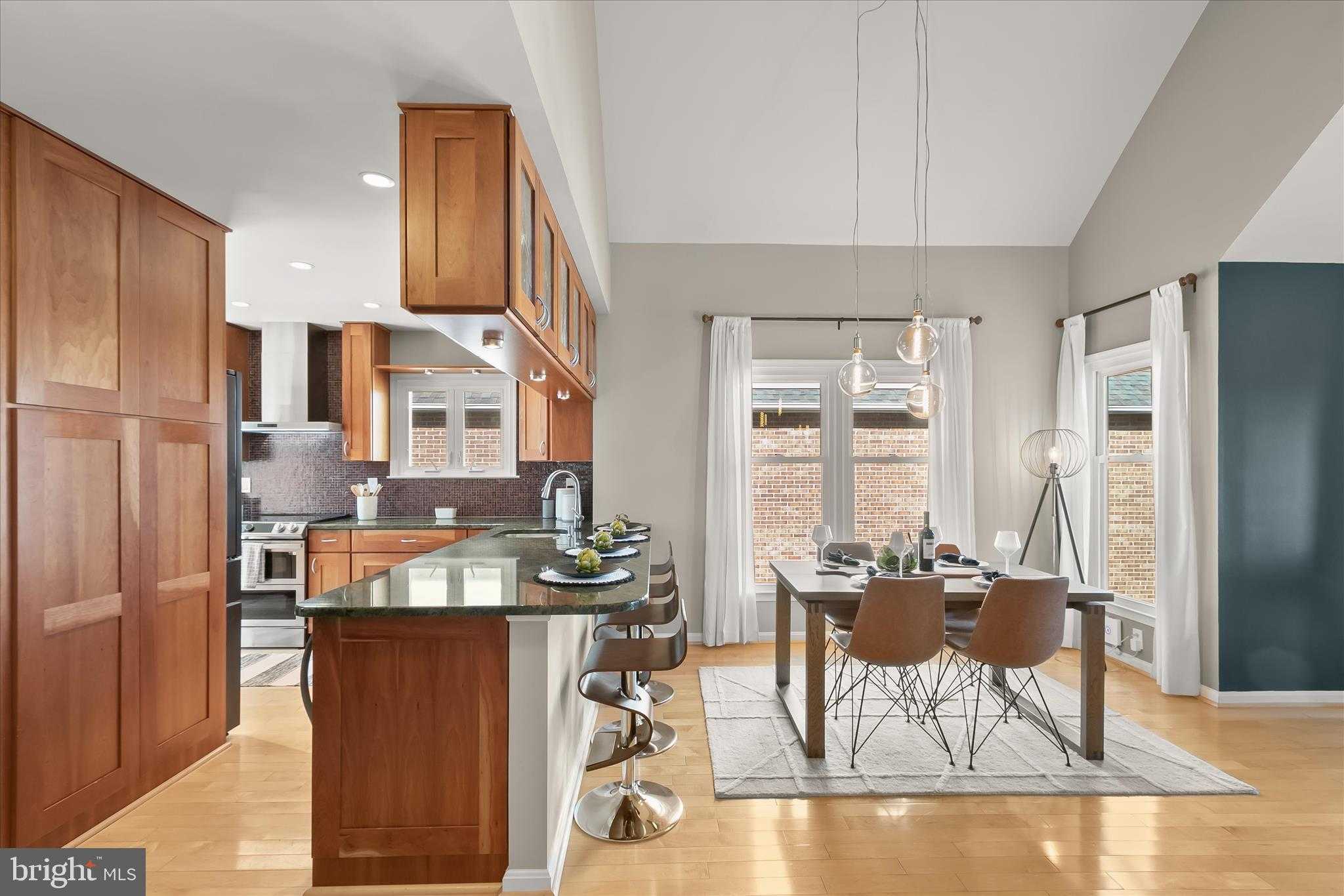 14215 Summit Ln photo 5