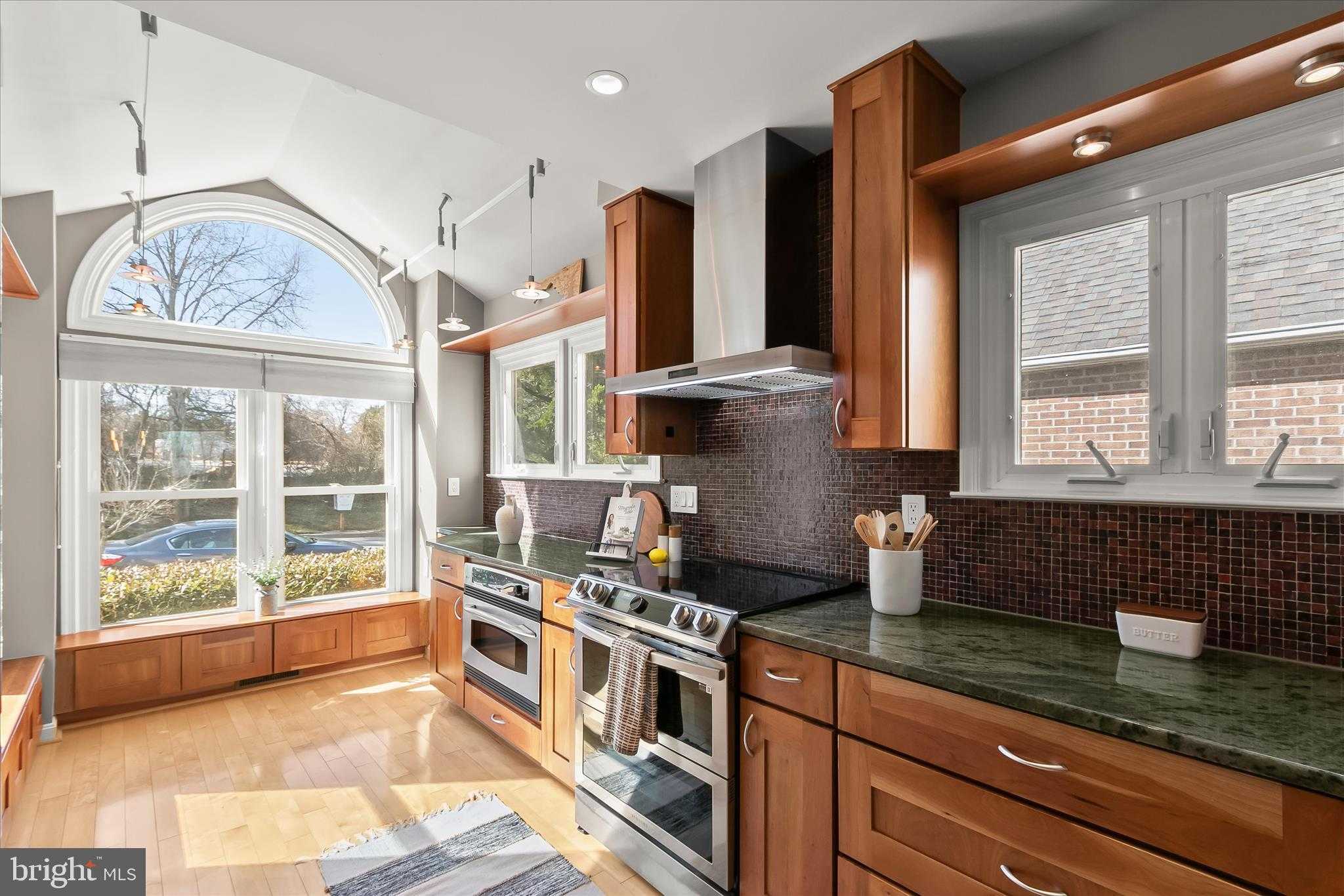 14215 Summit Ln photo 8