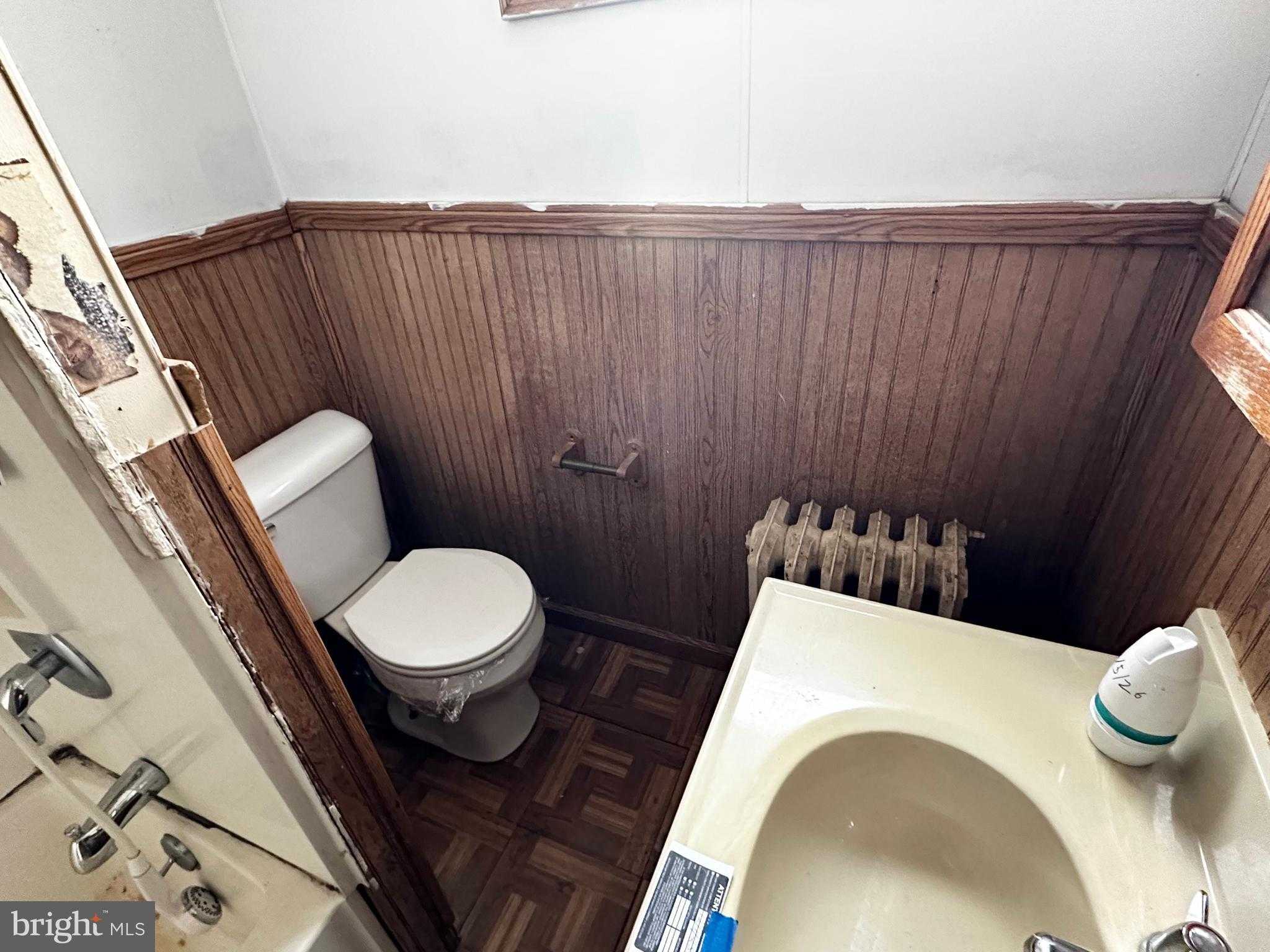 102 E Arch St photo 28