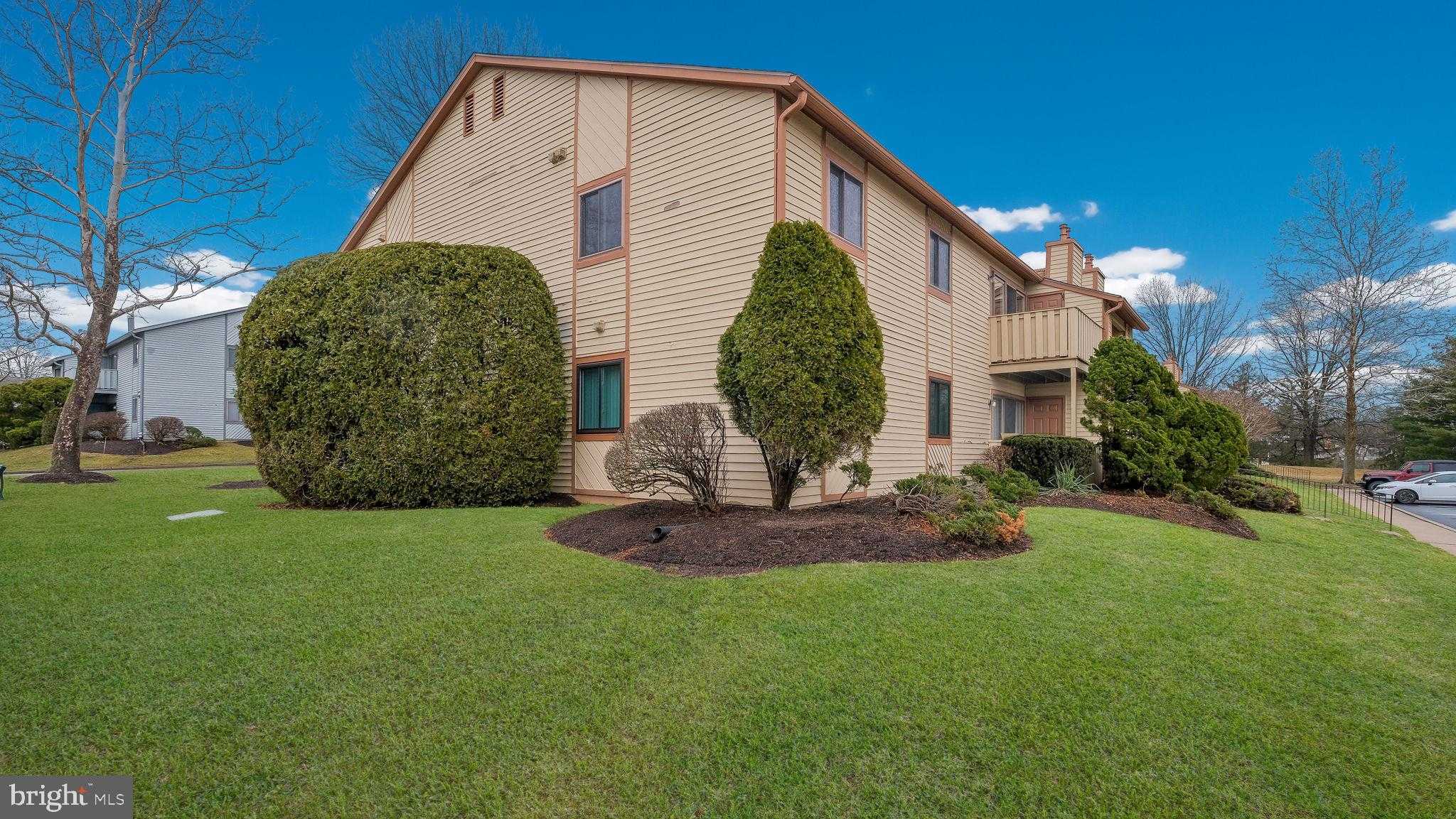 112 Hickory CT, Lansdale