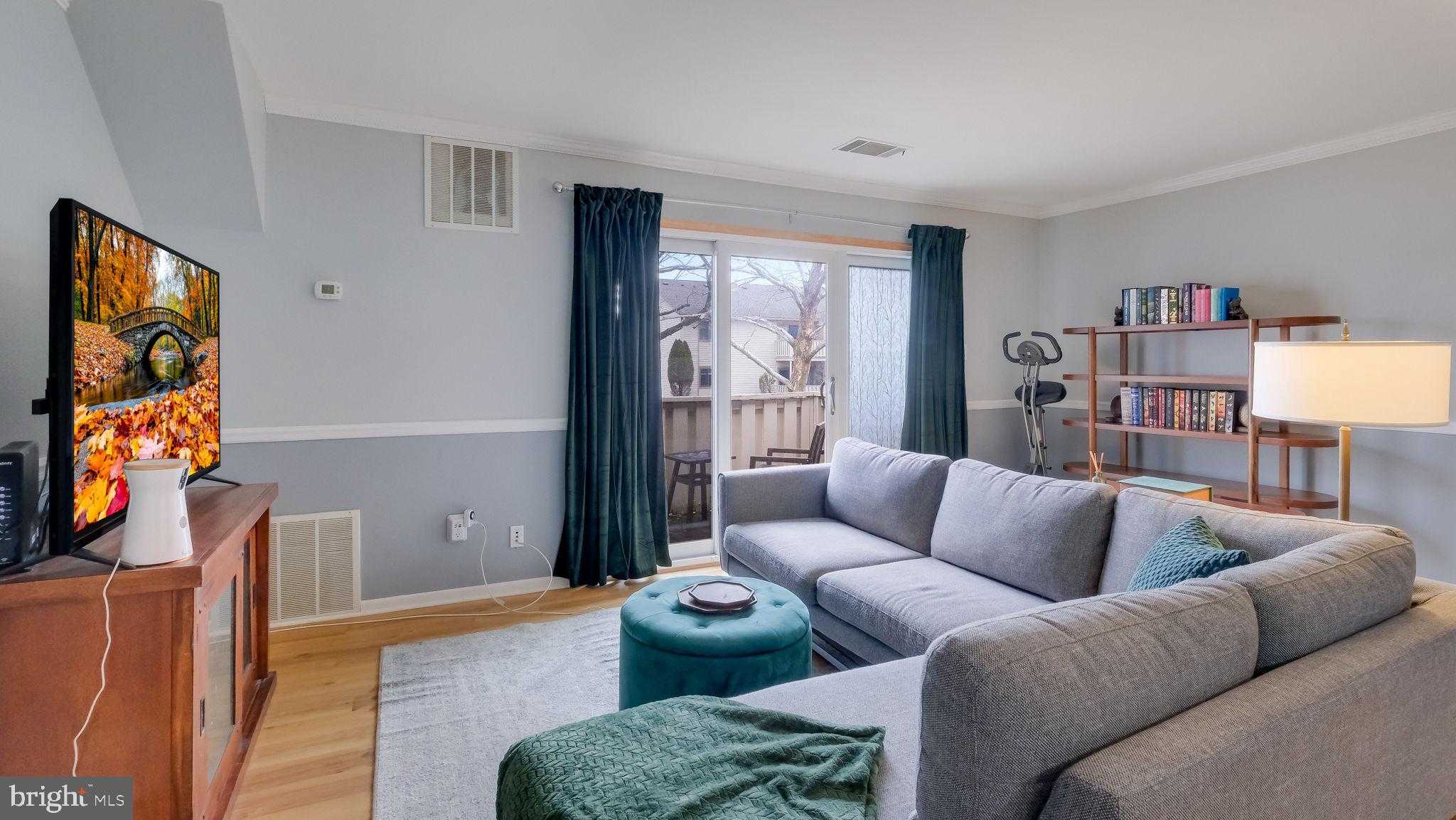 112 Hickory CT photo 5