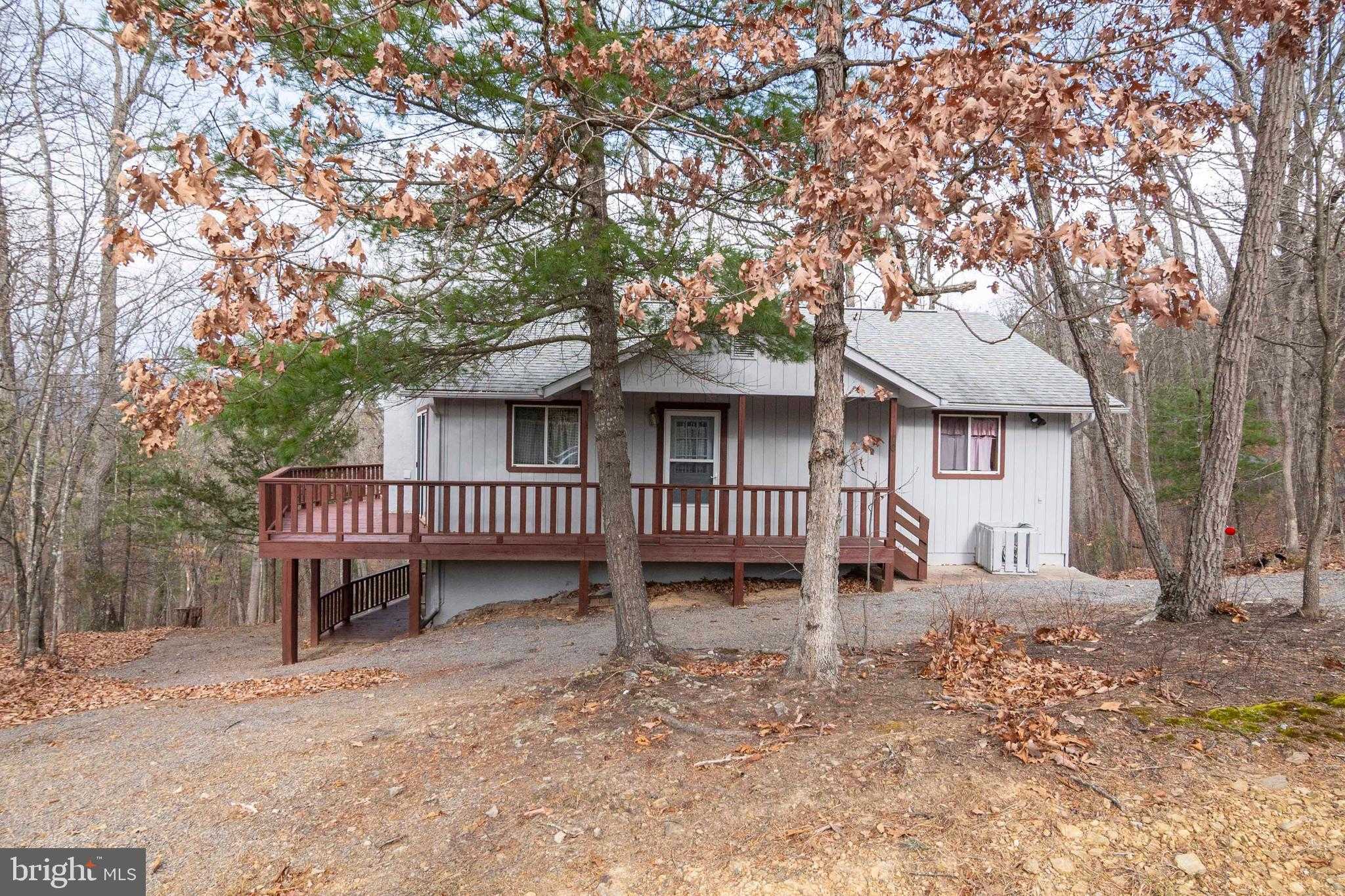 10 Lerner Ln photo 2