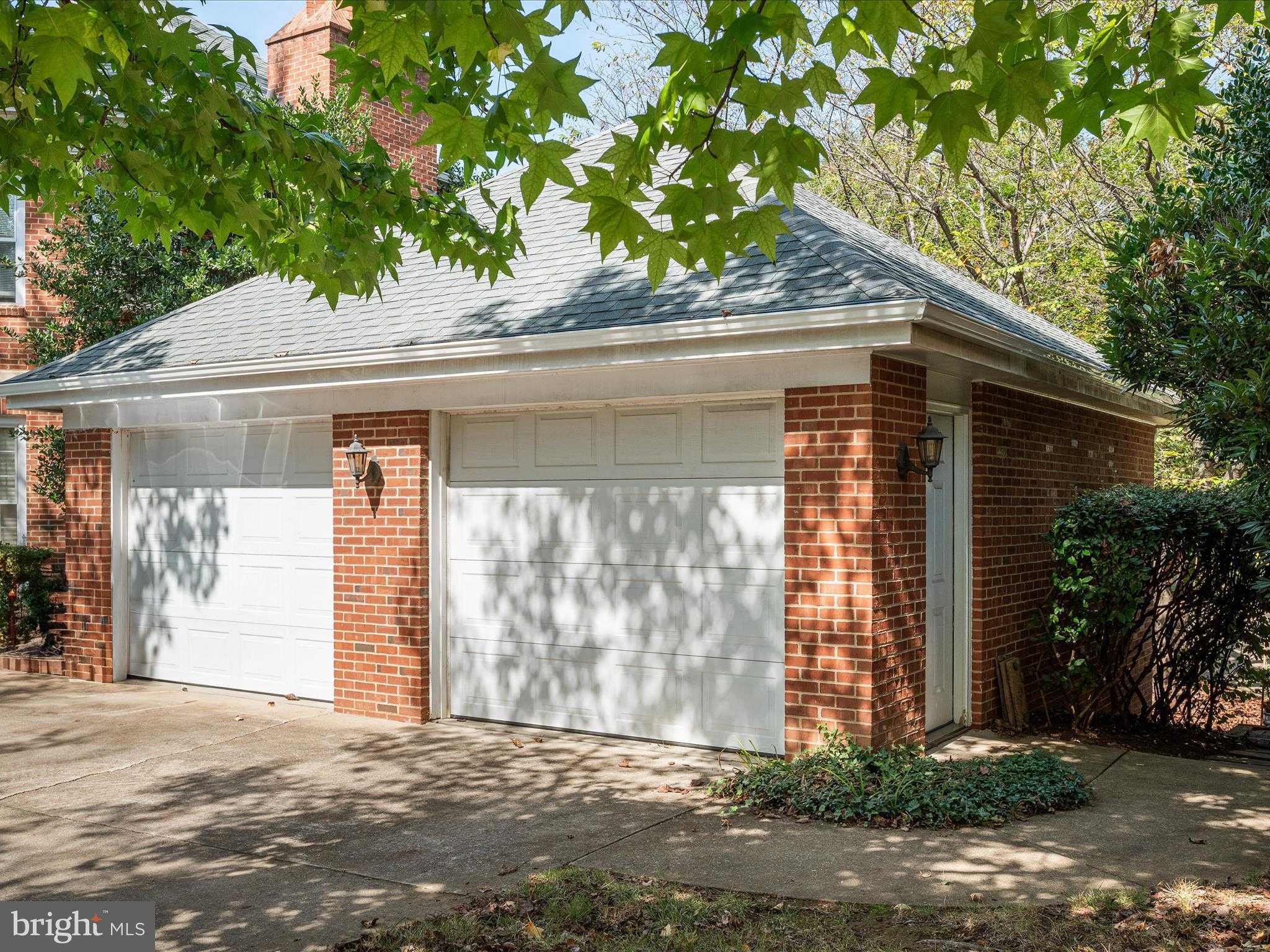 1332 Ramseur Ln photo 38