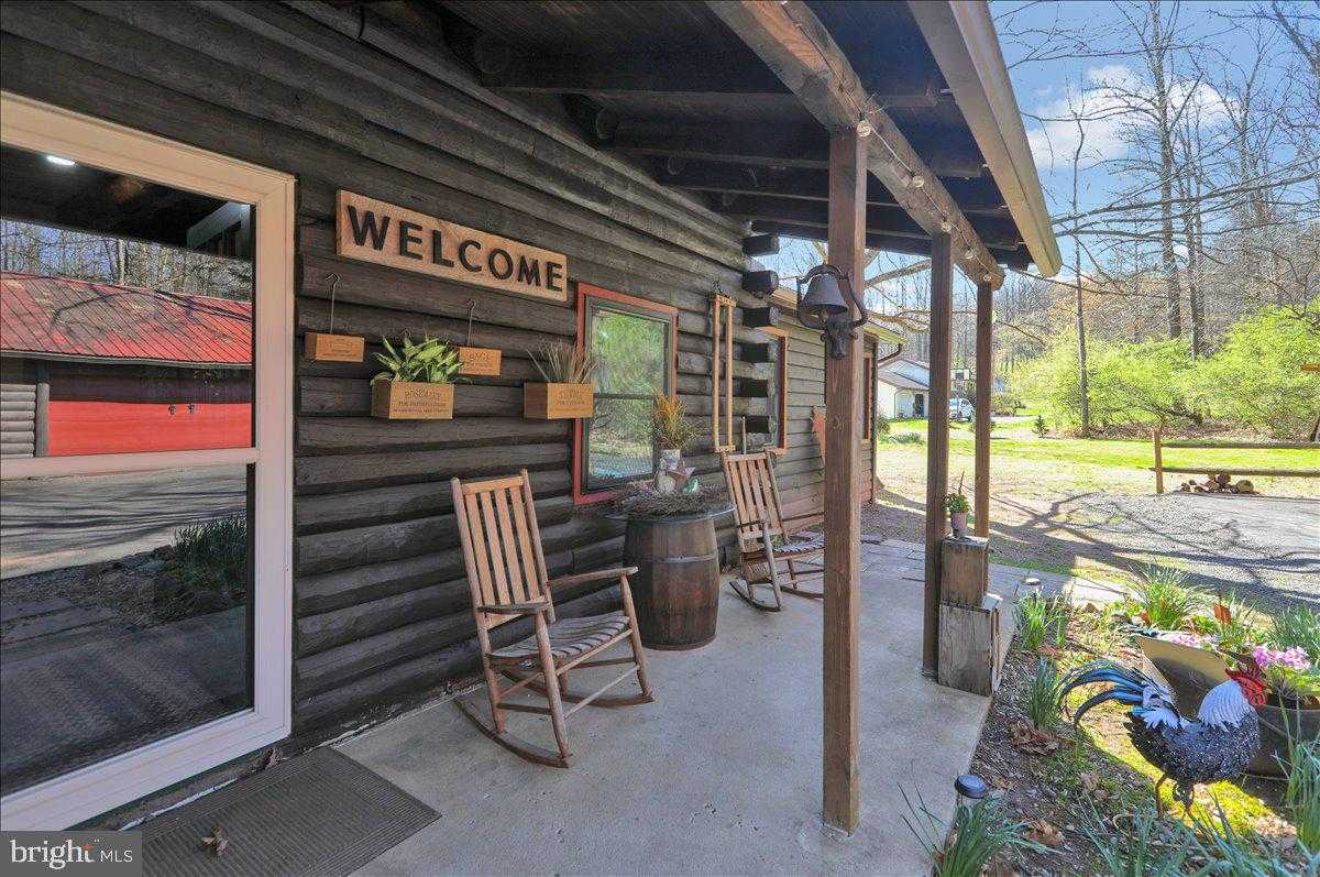 5053 Lakewood Dr photo 2