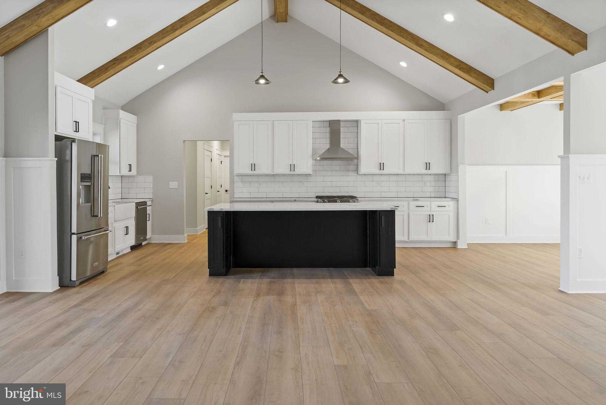 Jefferson St photo 6