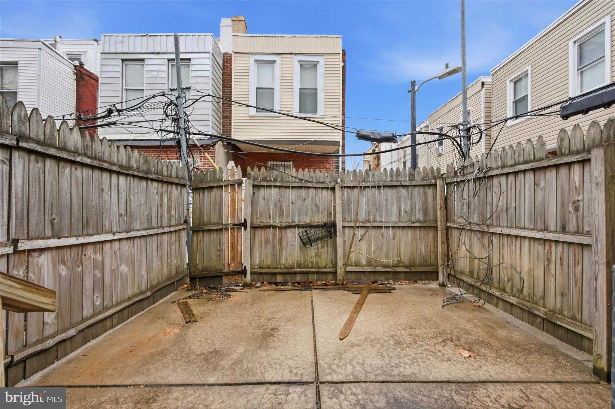 2309 Gerritt St photo 25