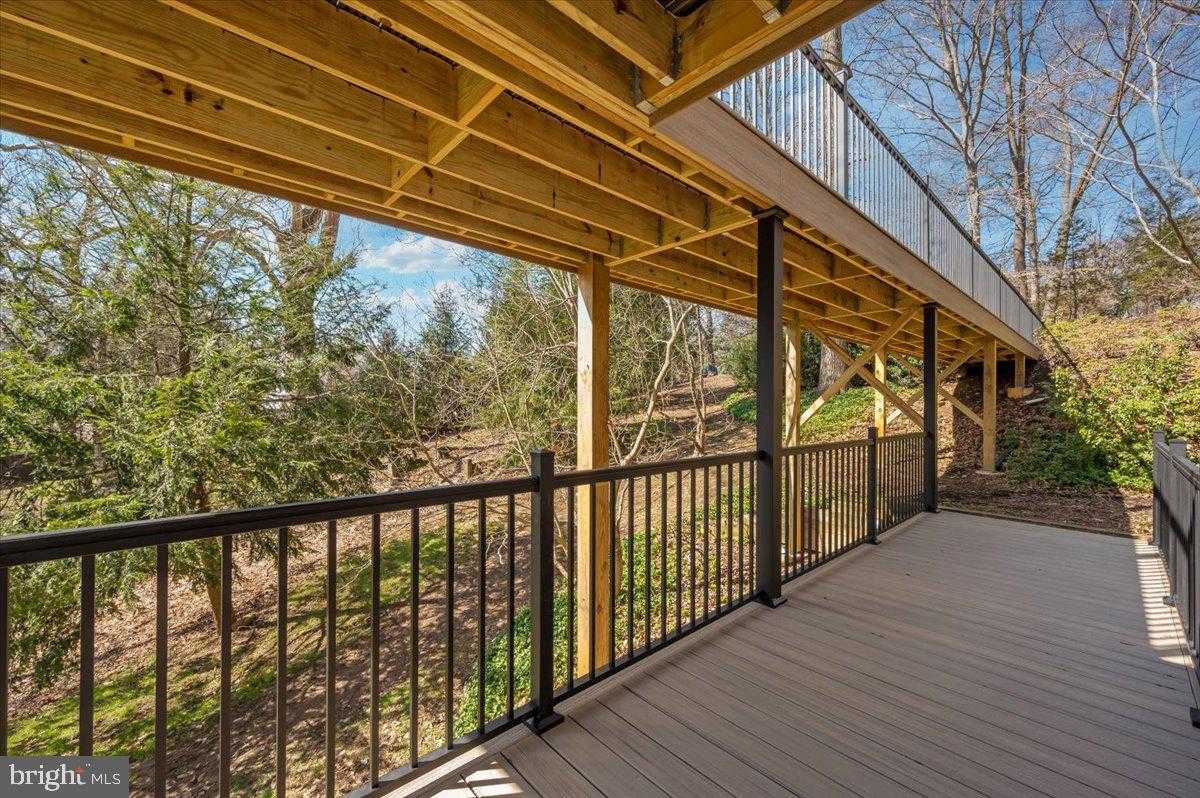 213 Sherwood Rd photo 49