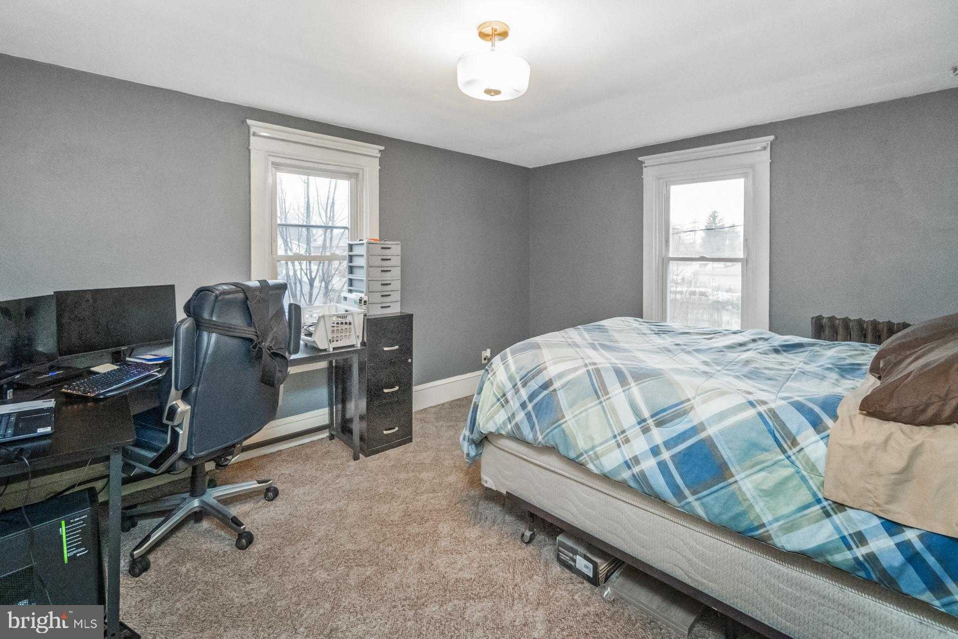 458 Lafayette Ave photo 29