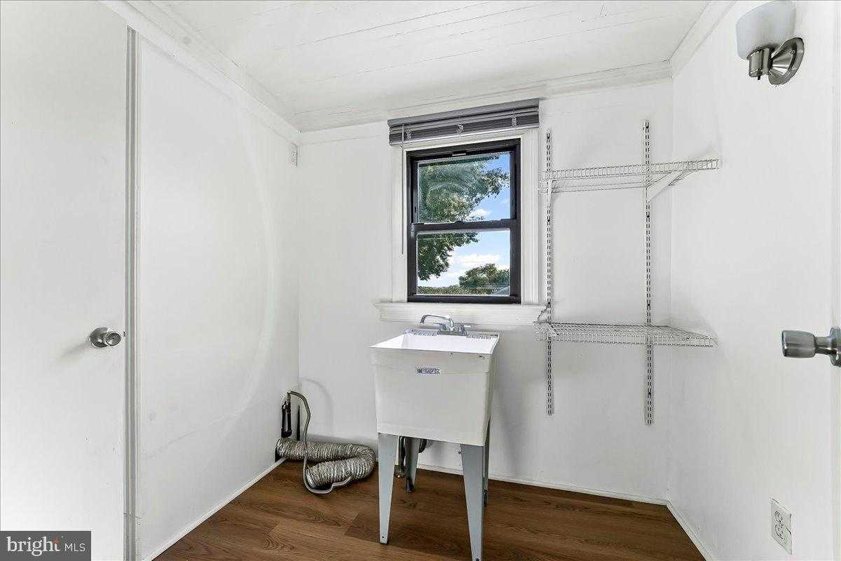 85 Price St photo 11