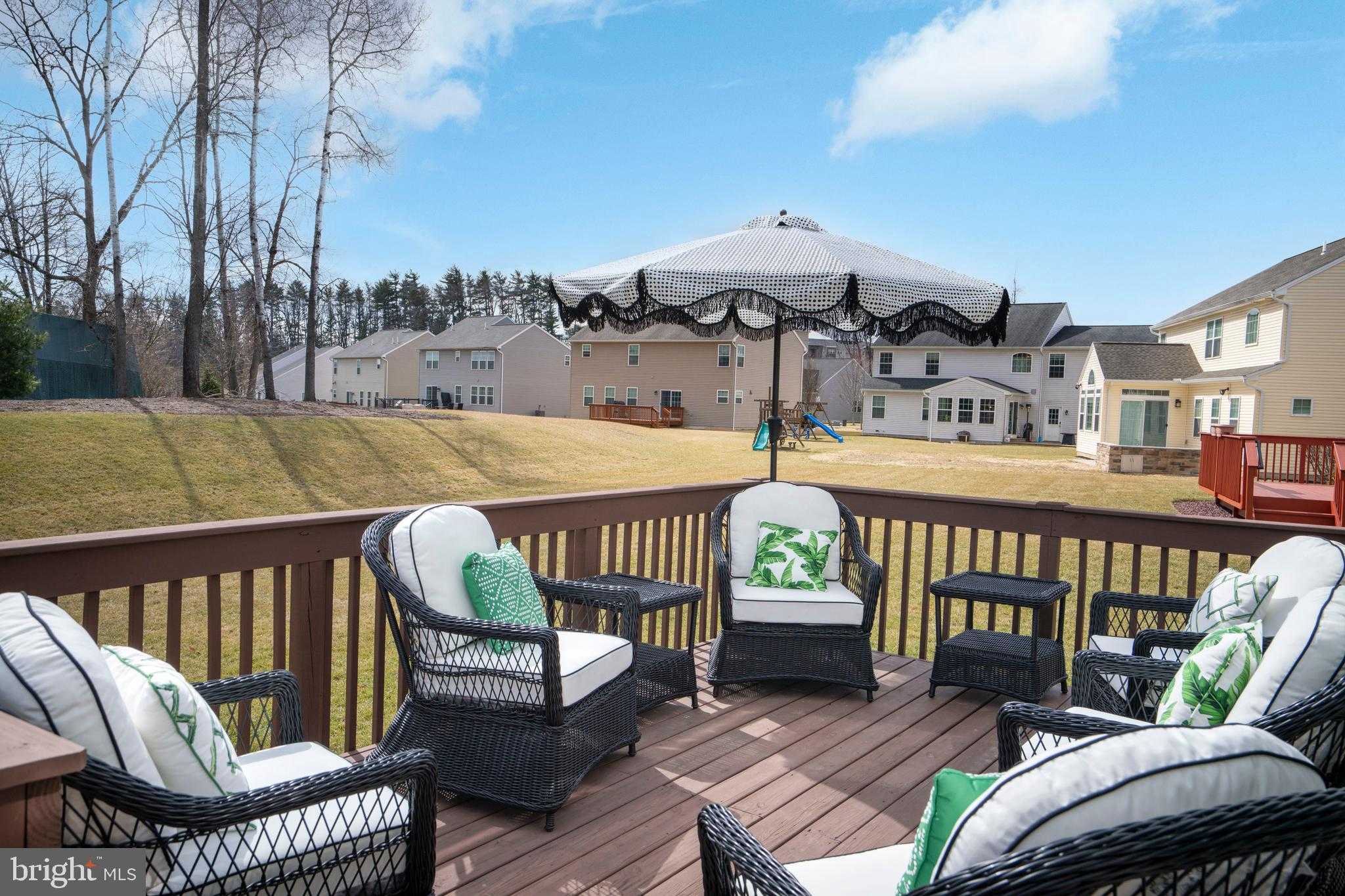 1735 Woodledge Dr photo 69