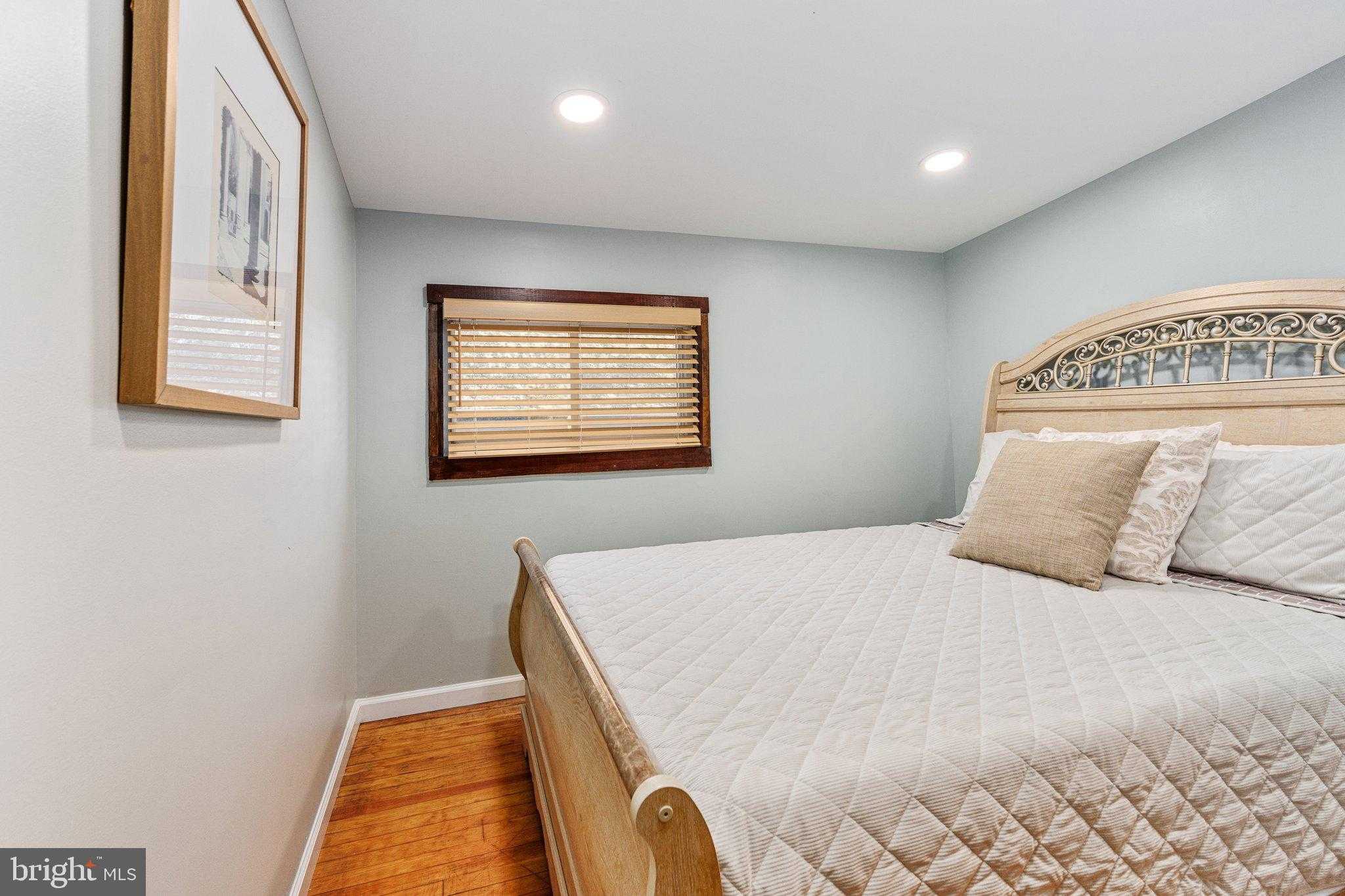 36 S Lake Dr photo 4