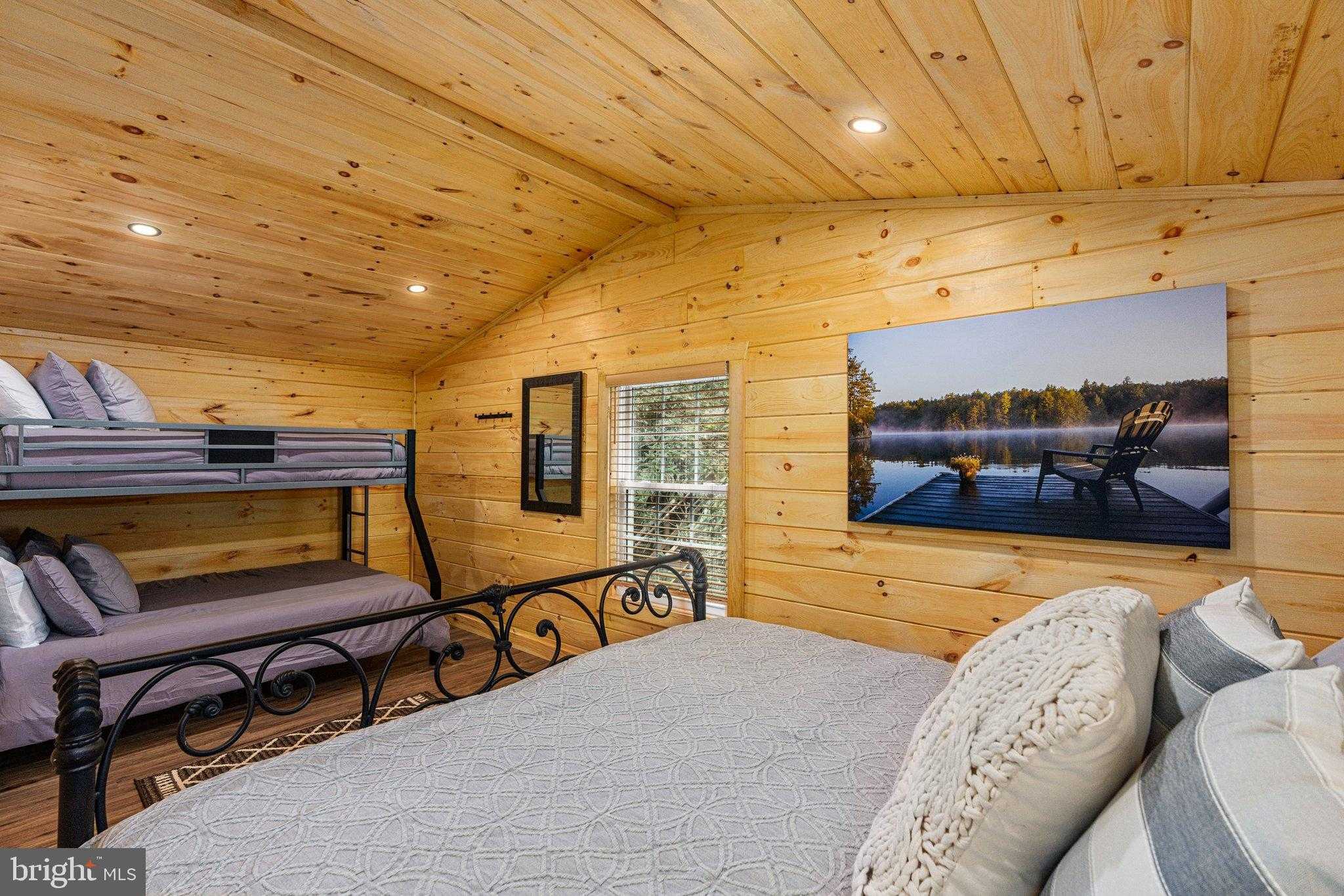 36 S Lake Dr photo 5