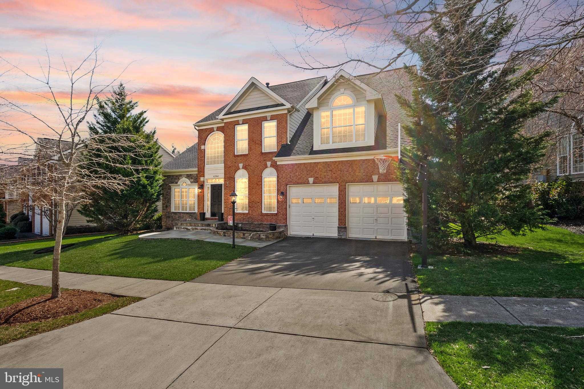 43941 Riverpoint Dr photo 2