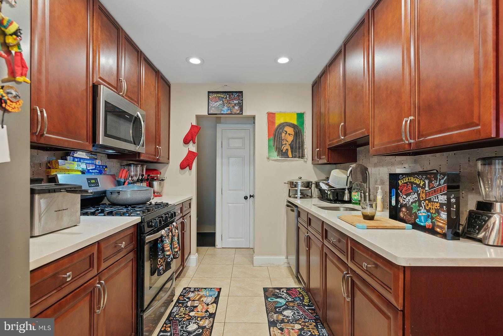 2874 Tolbut St photo 12