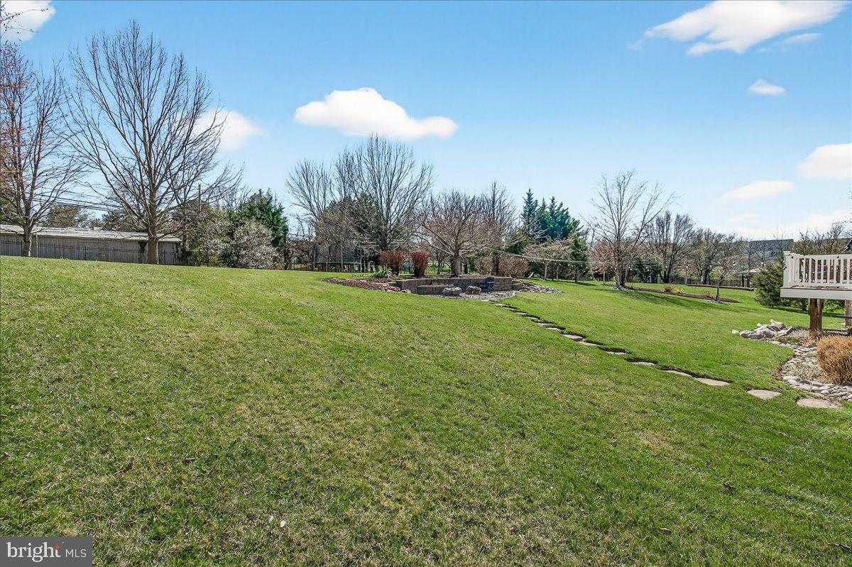 411 William Plummer St photo 88