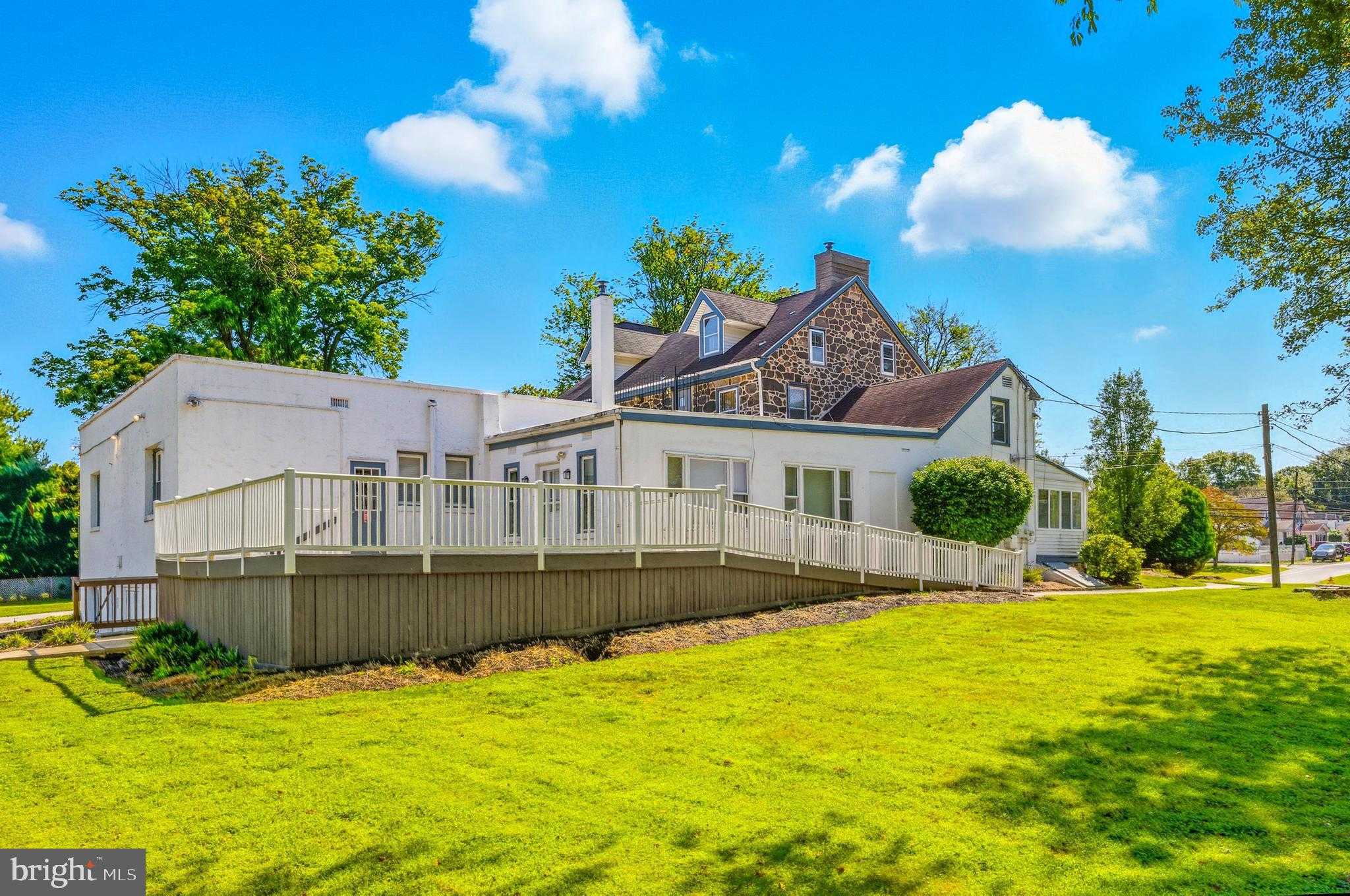 1834 Meetinghouse Rd photo 5