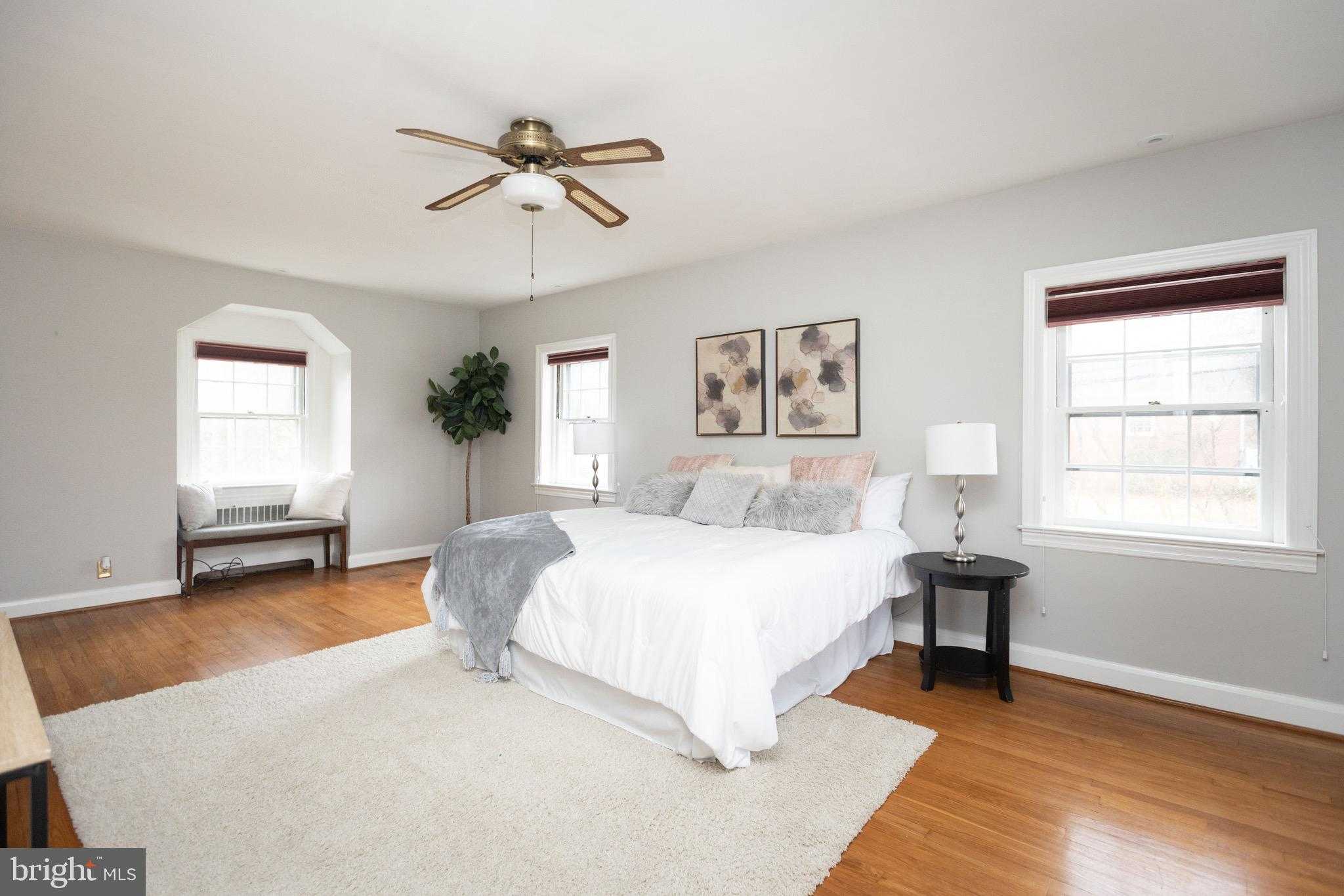 701 Hillen Rd photo 25