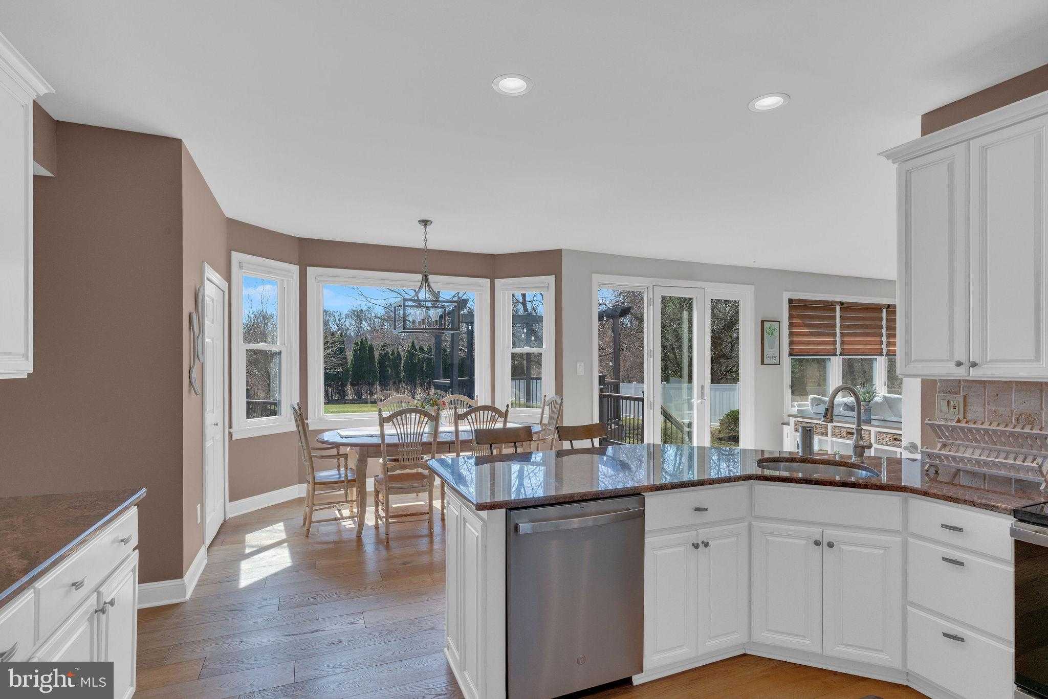 110 Mallard Dr W photo 15